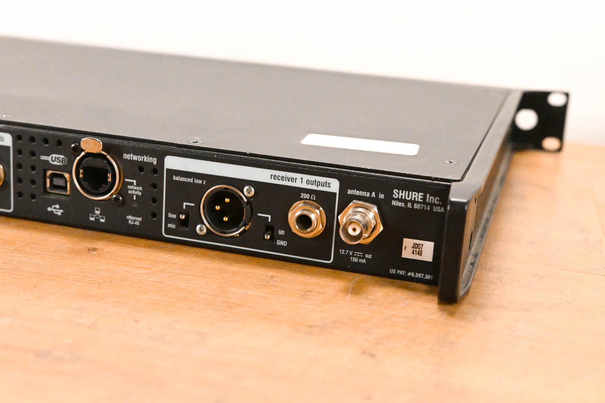 Shure UR4D Dual Wireless Receiver with two UR1 Bodypacks - G1