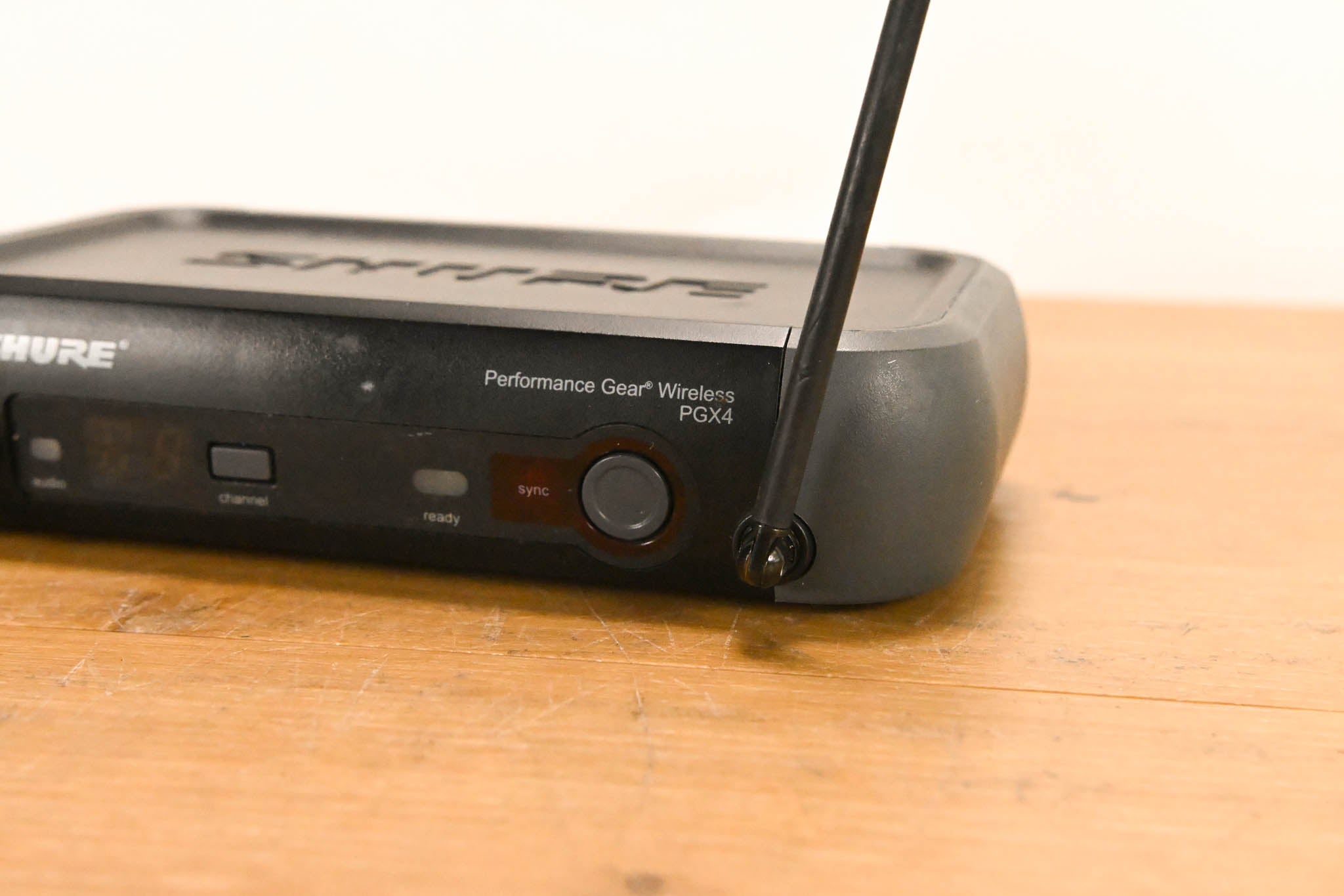 Shure PGX14 Wireless Beltpack System J6 Band - 572-590 MHz (NO PSU)