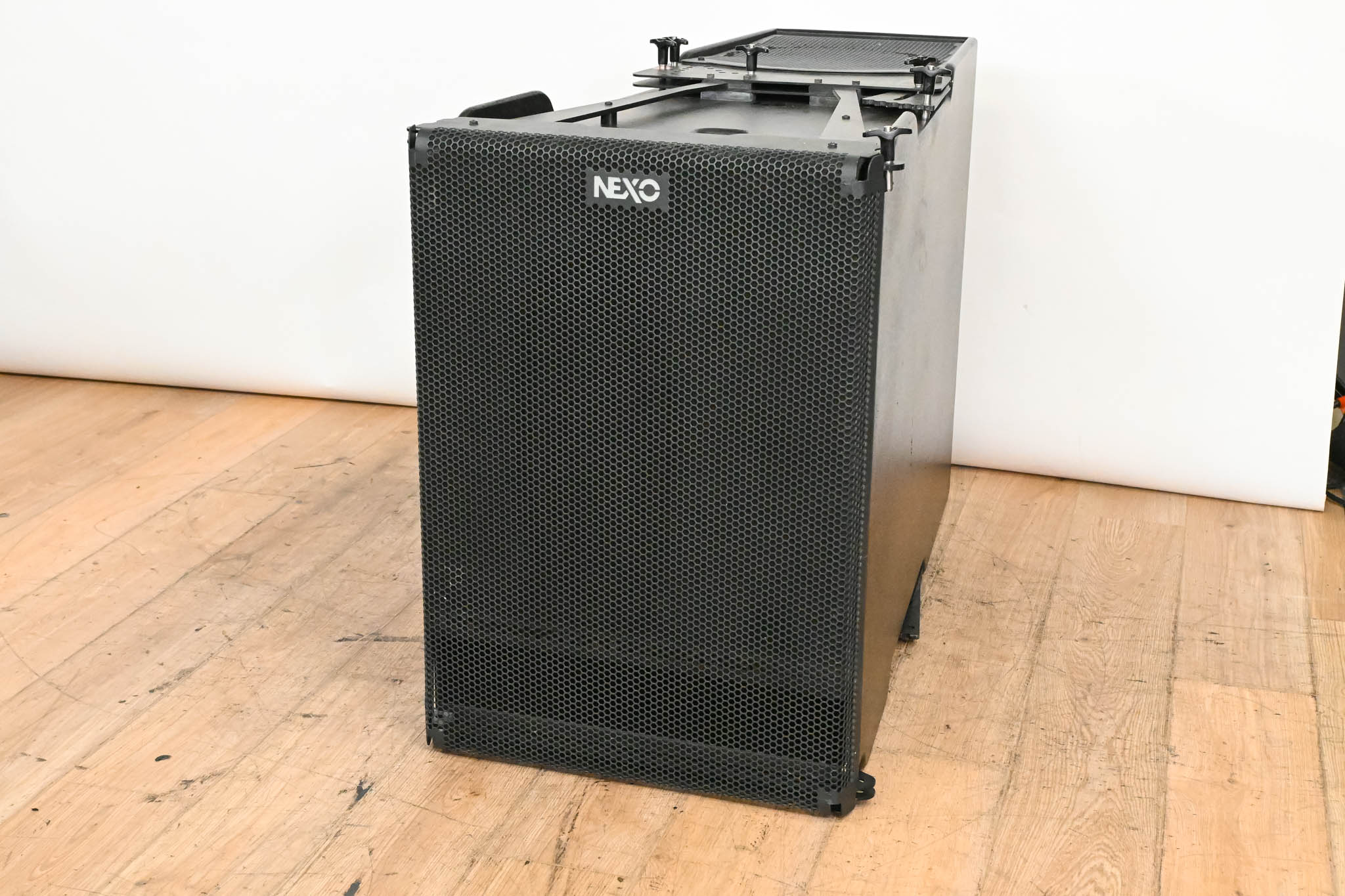 NEXO GEO SUB Cardioid Bass and Sub-Bass Module