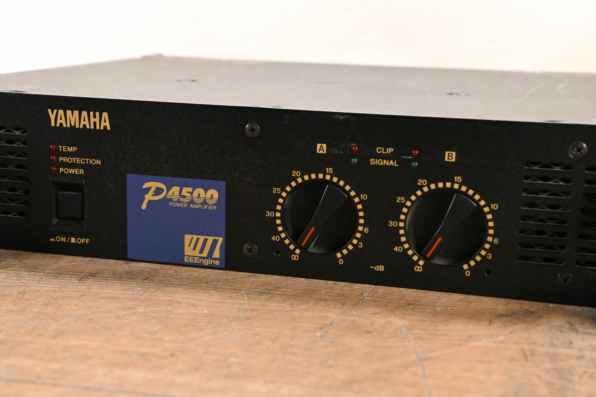 Yamaha P4500 2-Channel Power Amplifier
