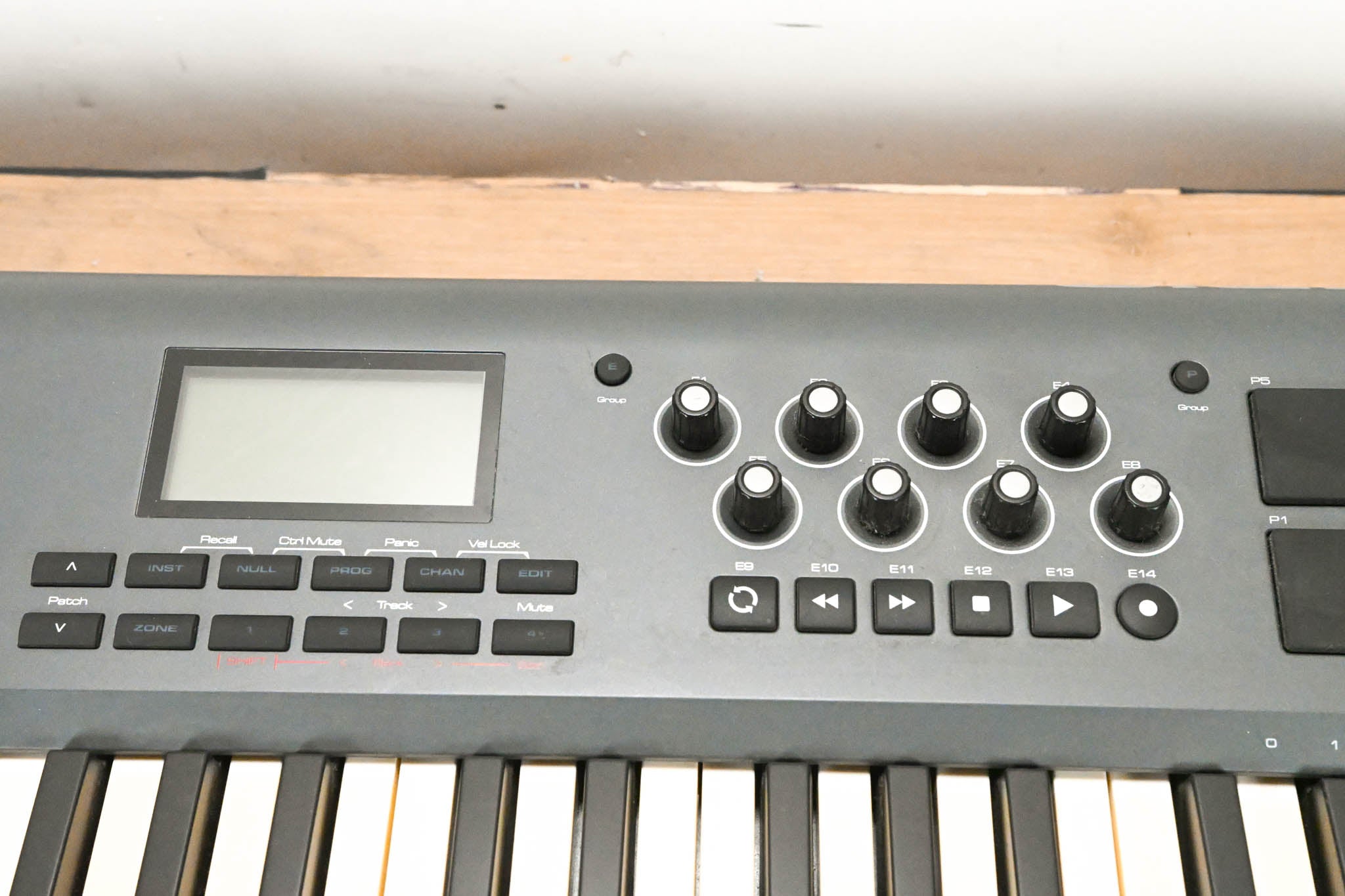 M-Audio Axiom 49 Advanced 49-Key Semi-Weighted MIDI Controller (NO PSU)