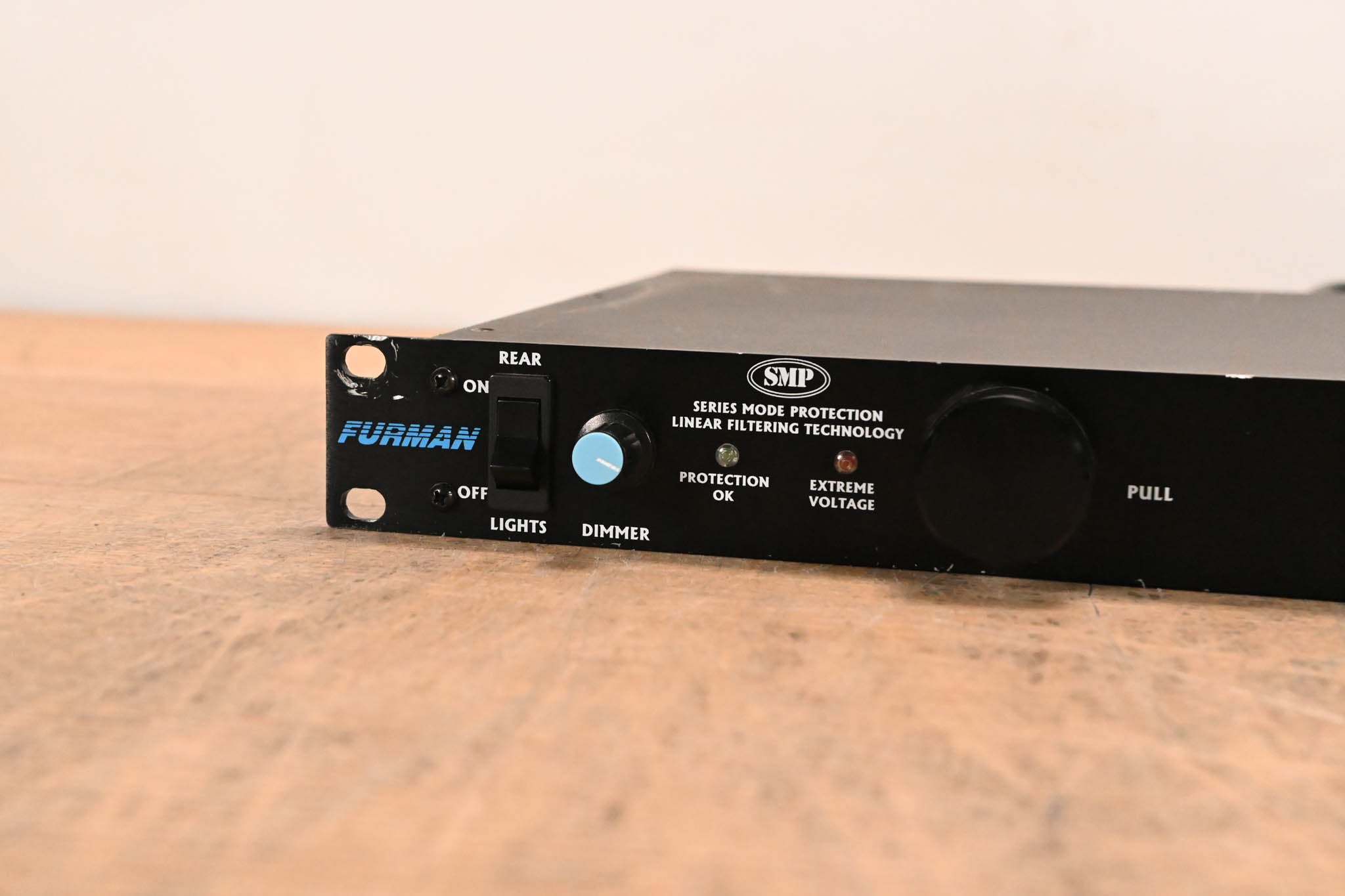 Furman PL-8 Series II 8-Outlet Rackmount Power Conditioner