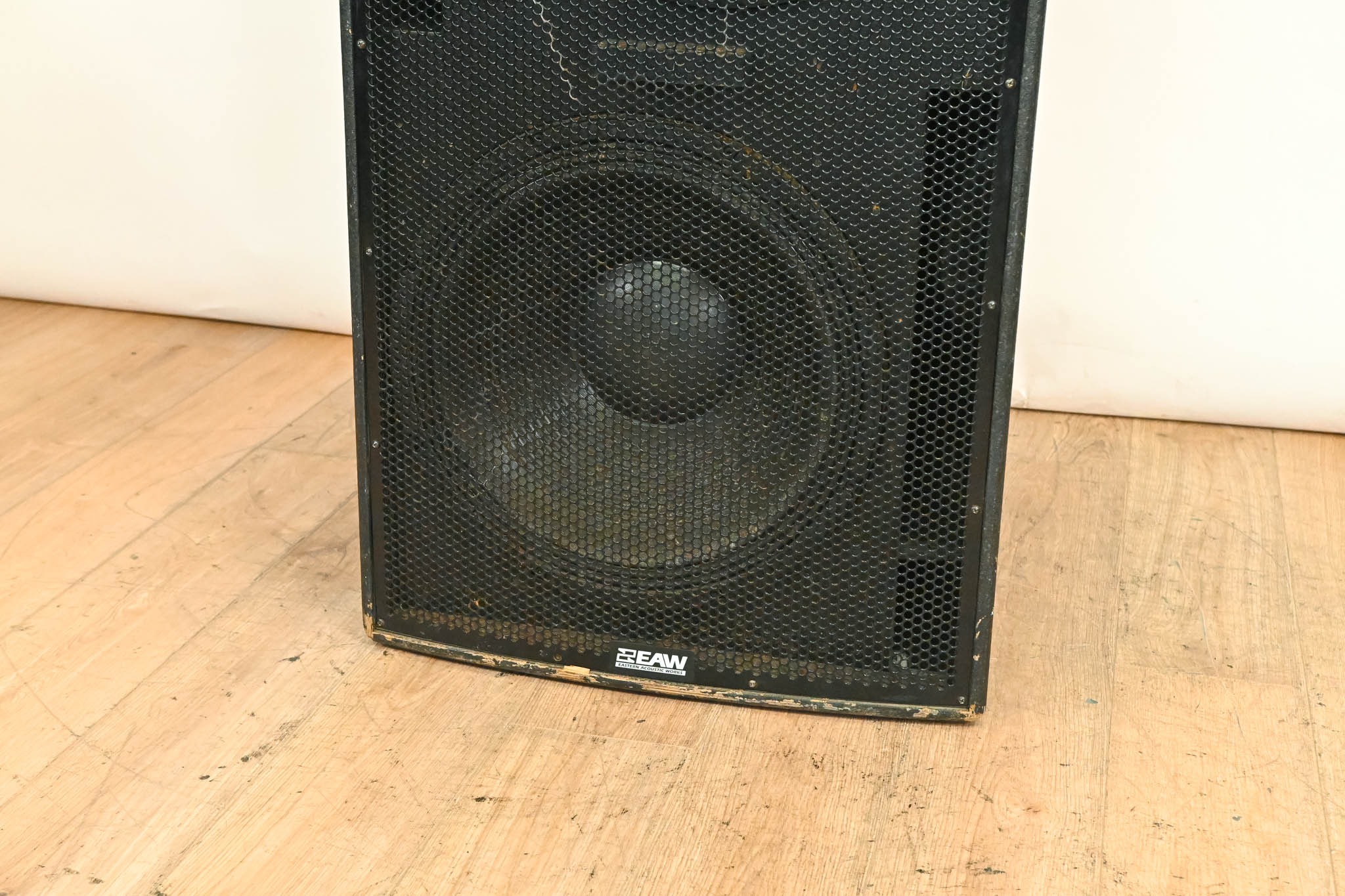 EAW LA128z Dual 18" Passive Subwoofer