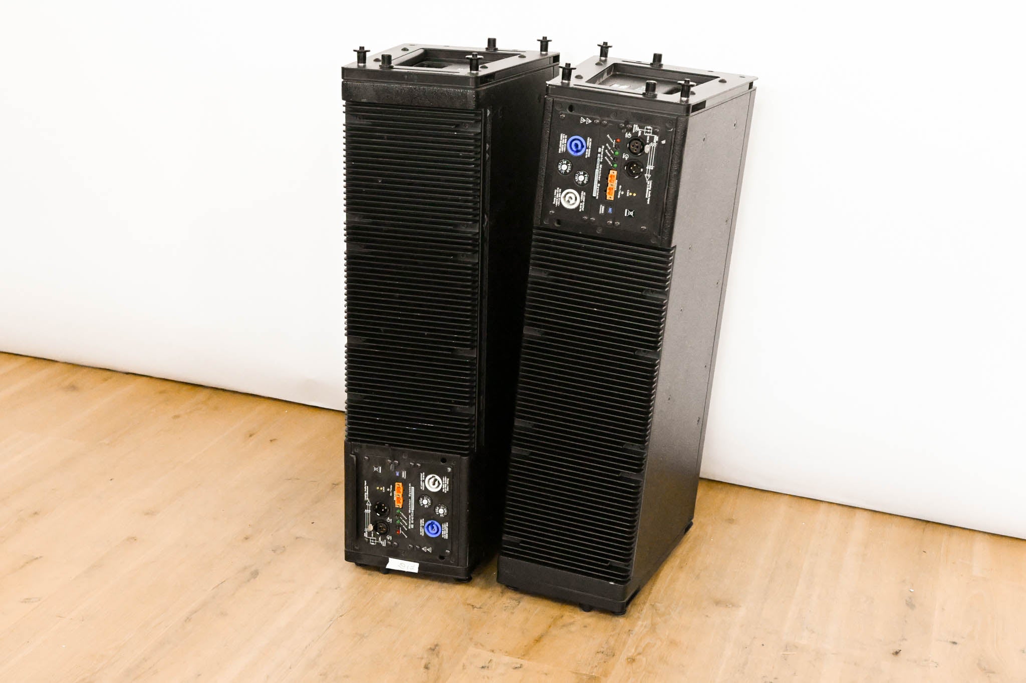 Meyer Sound M'elodie High-Power Curvilinear Array Loudspeaker (PAIR)