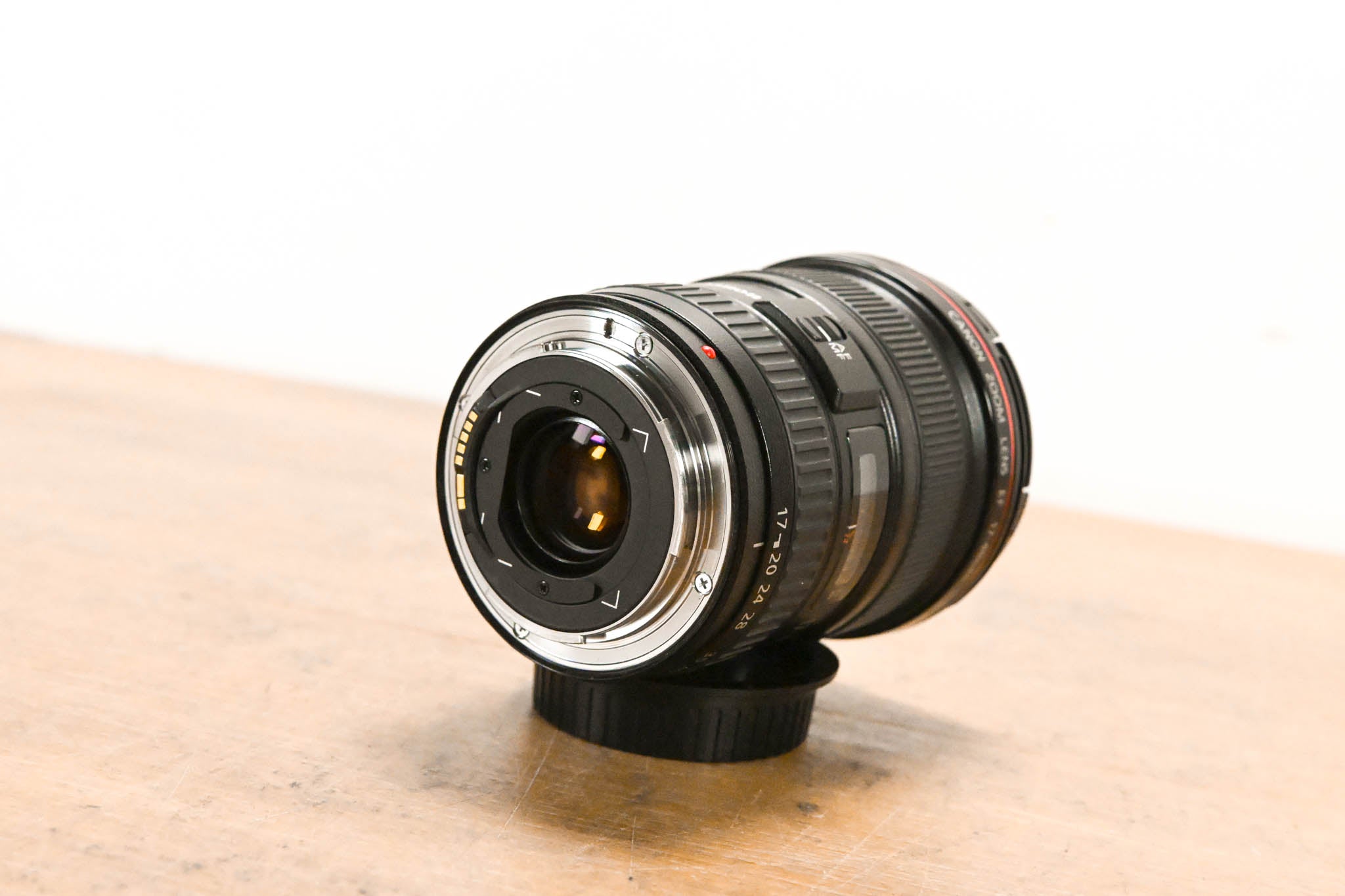 Canon EF 17-40mm f/4L USM Ultra Wide Angle Zoom Lens
