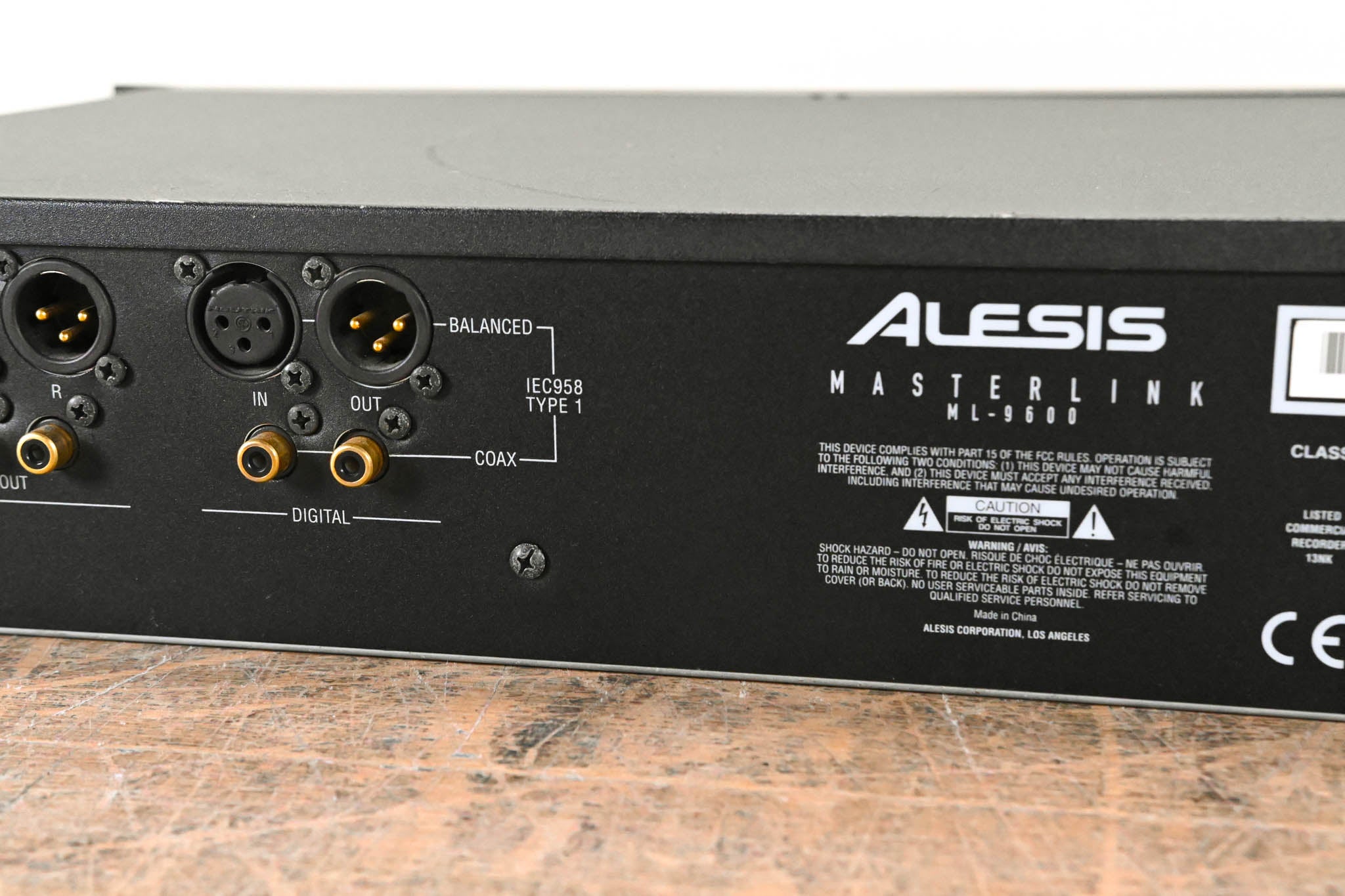 Alesis Masterlink ML-9600 Two-Track High-Resolution Master Disk Recorder