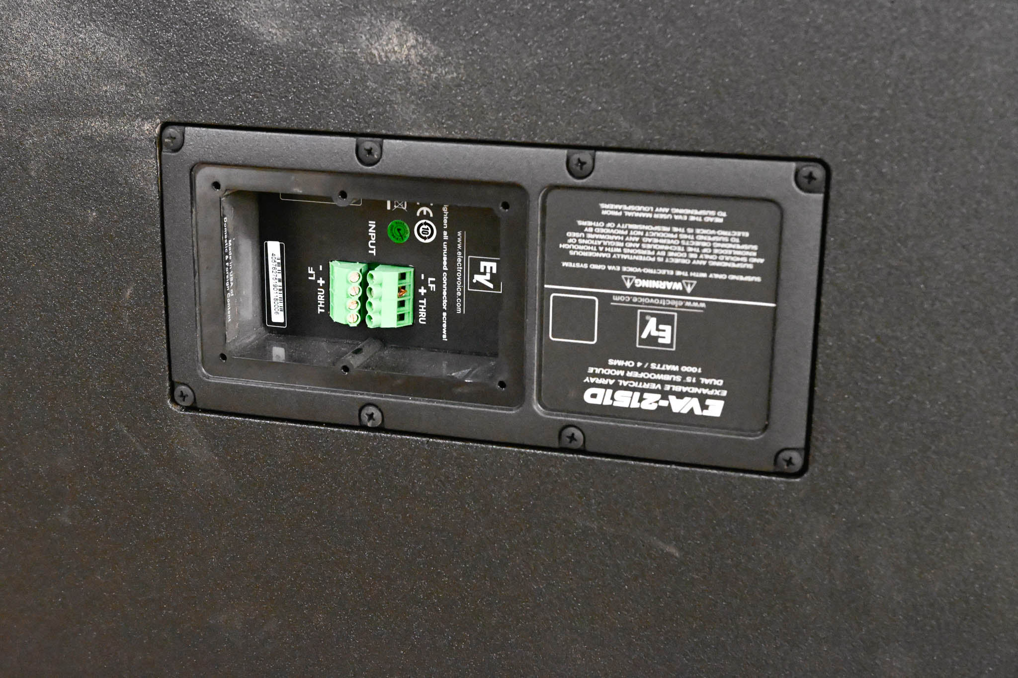 Electro-Voice (EV) EVA-2151D Dual 15" Passive Line Array Subwoofer