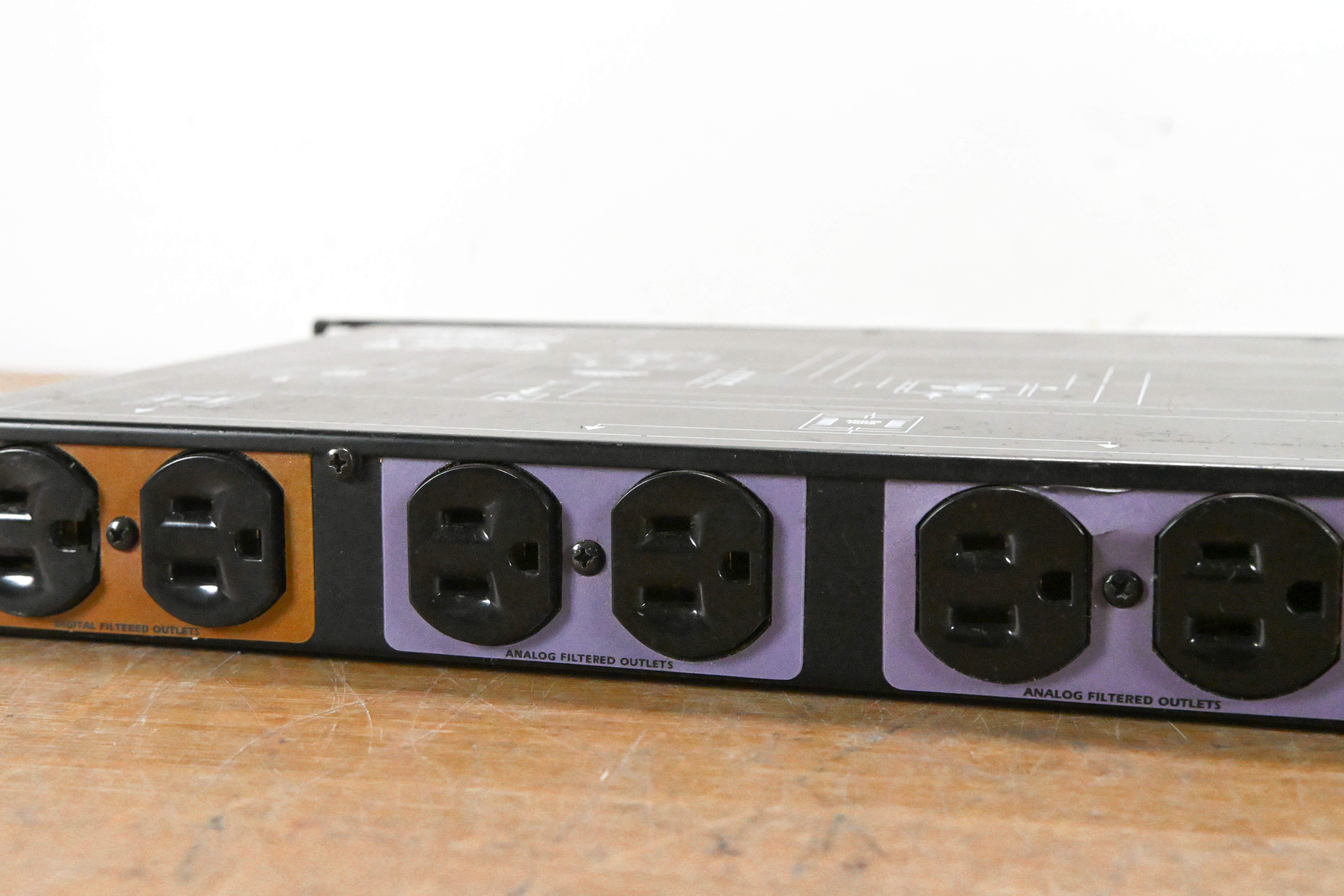 Monster Power PRO 2500 PowerCenter 10-Outlet Power Conditioner