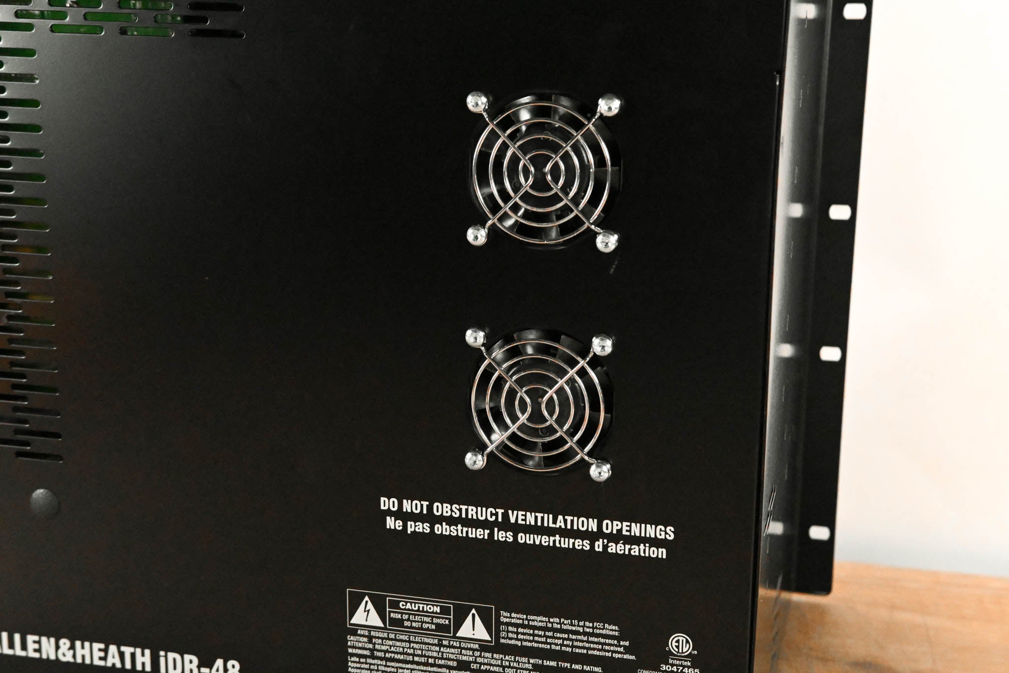 Allen & Heath iDR-48 48-In, 24-Out Audio Stage Box