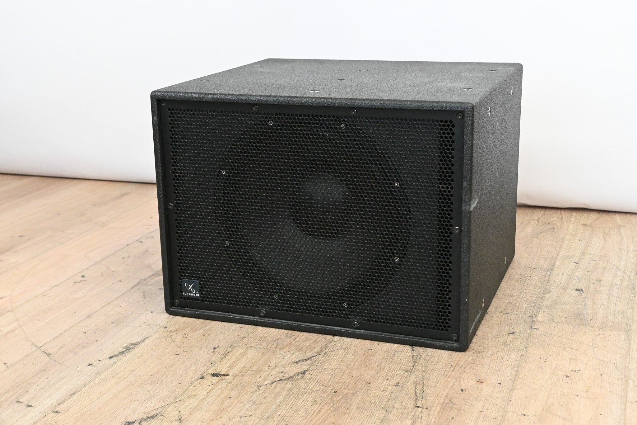 WorxAudio X115i-P 1x15” Powered Extended Bass Subwoofer