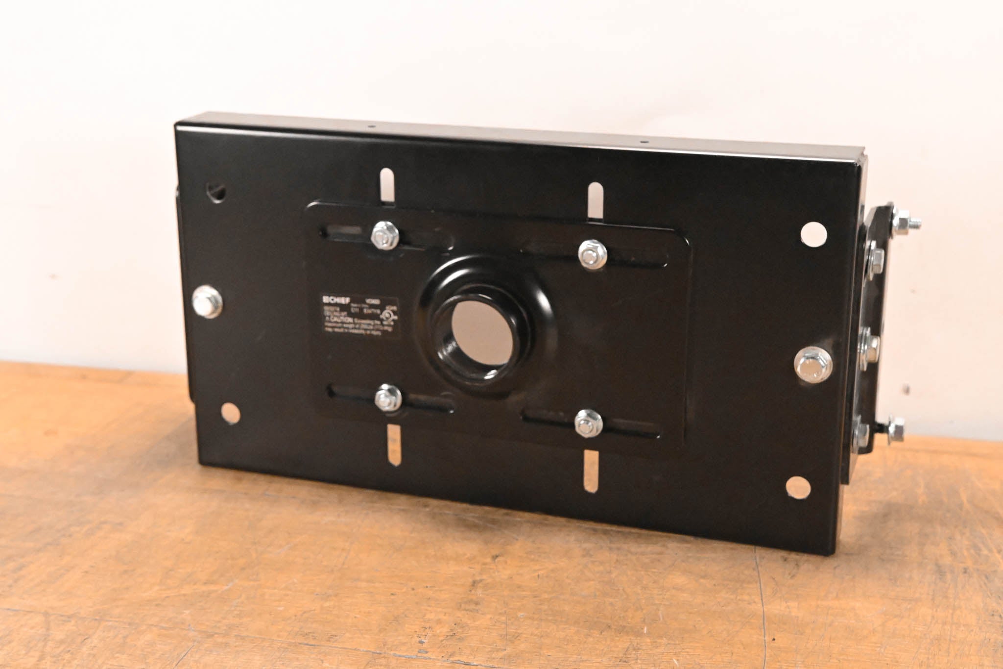 Chief VCM-20 Heavy Duty LCD/CRT Projector Ceiling Mount