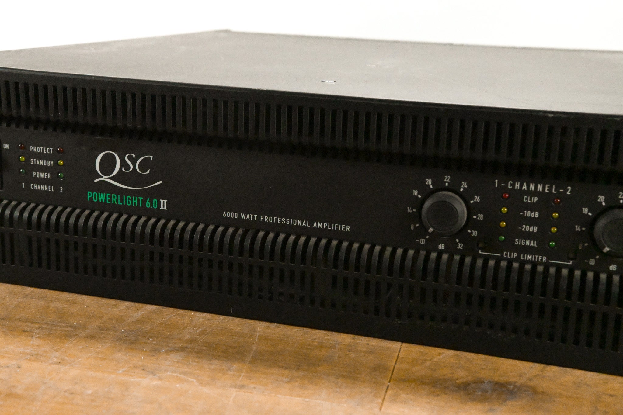 QSC PowerLight 6.0 II 2-channel Power Amplifier