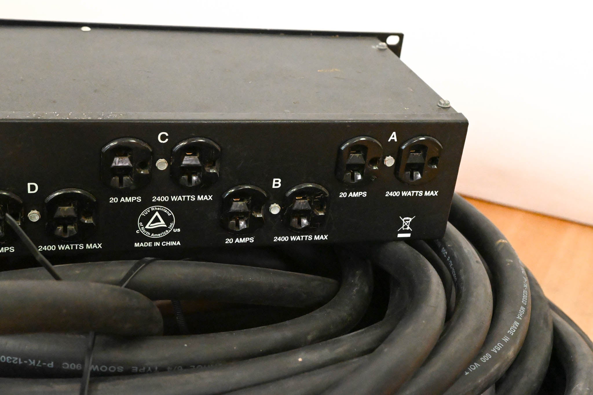 Furman ACD-100 AC Power Distribution Rack