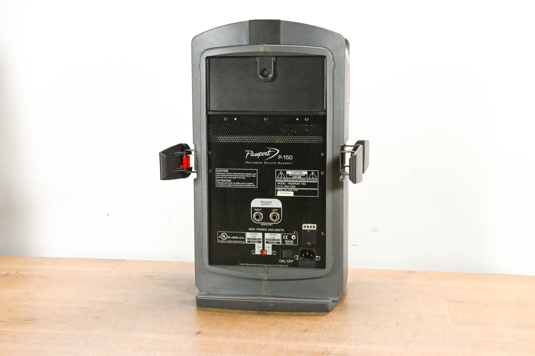 Fender Passport P-150 Portable PA System