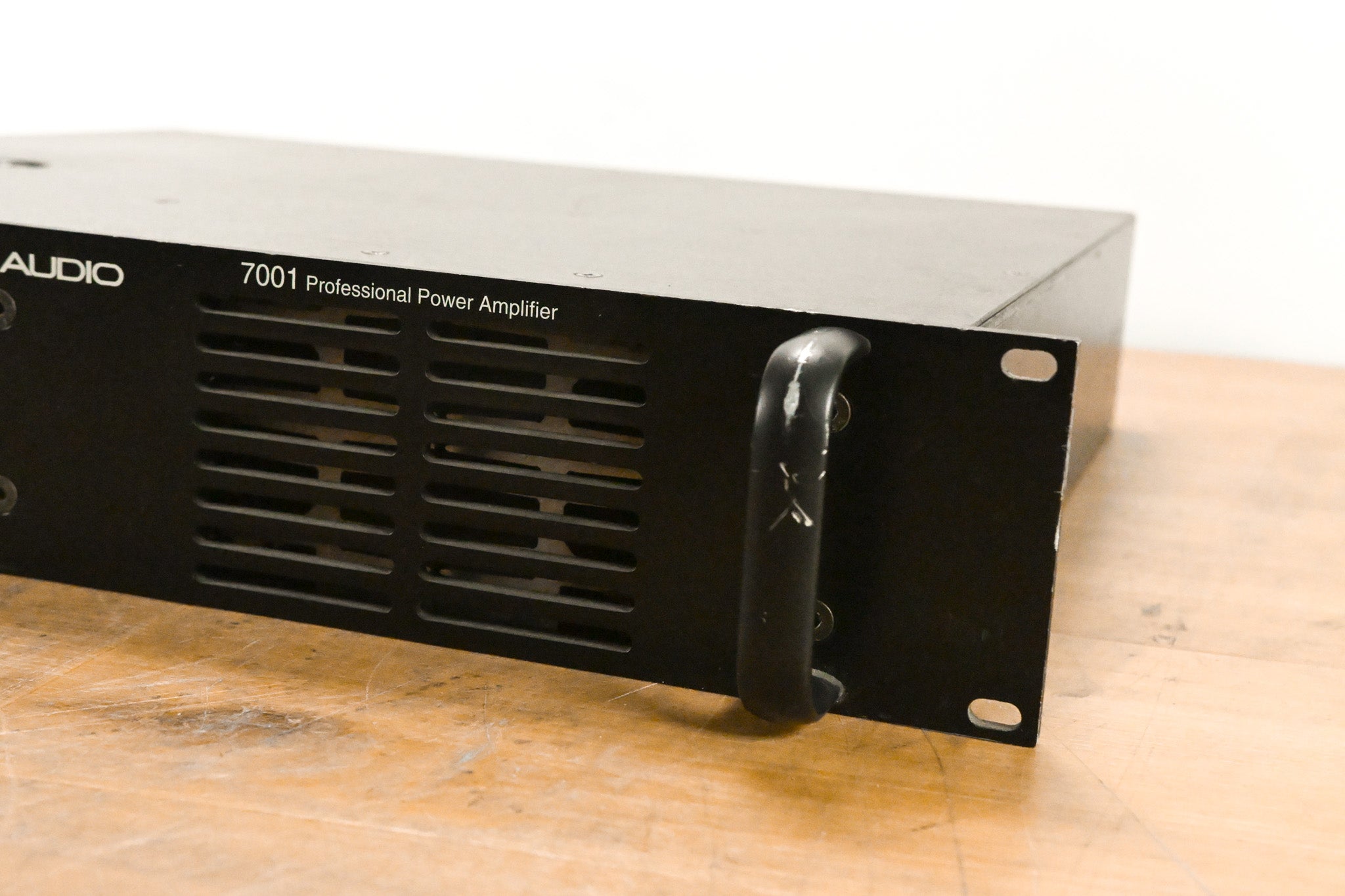 Crest Audio 7001 2-Channel Power Amplifier