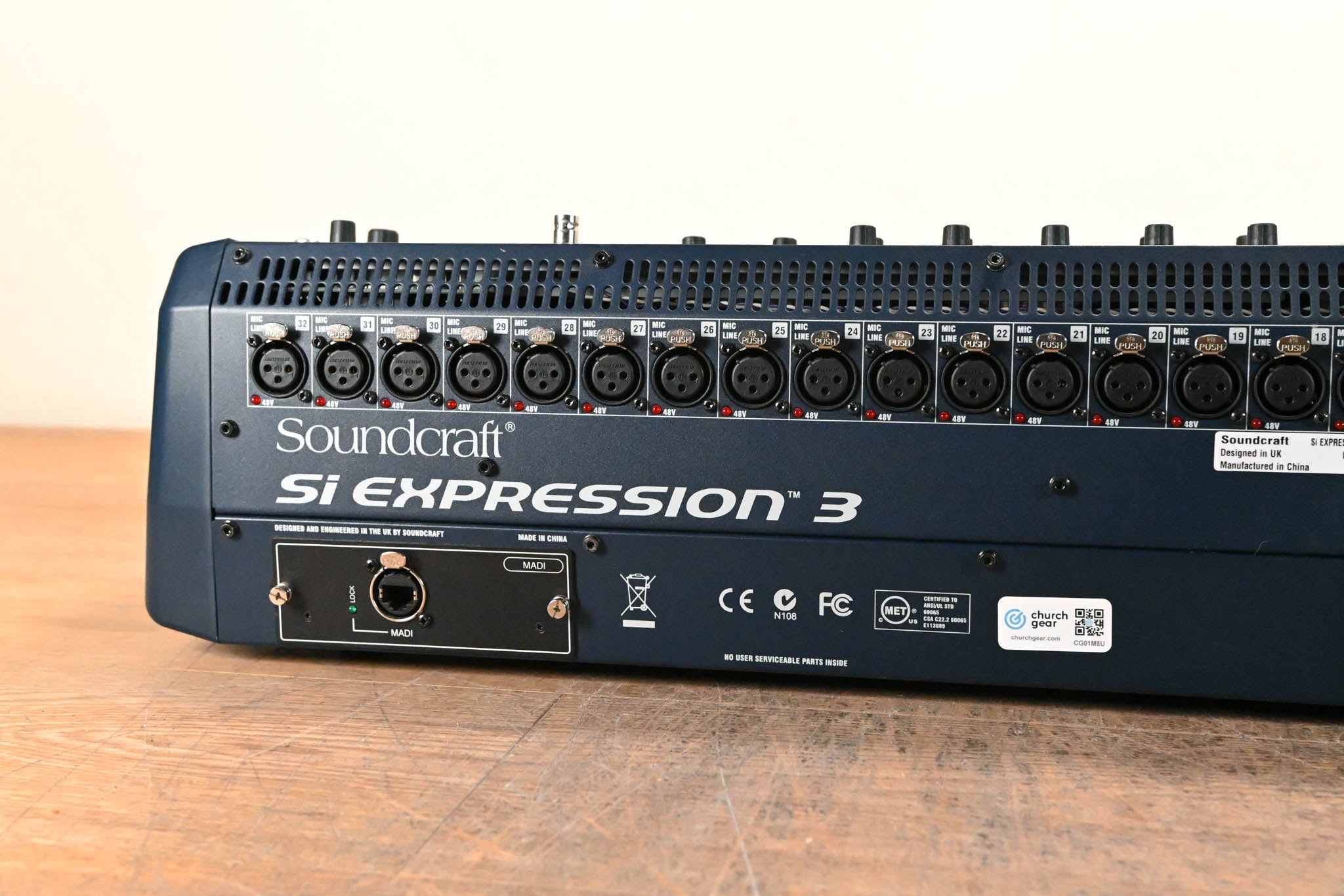 Soundcraft Si Expression 3 32-Channel Digital Mixer with CAT5 MADI Card