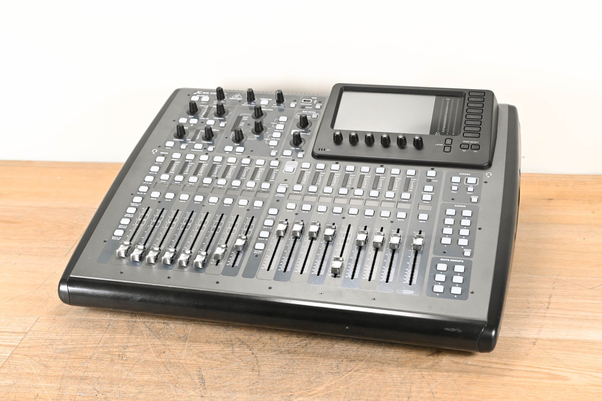 Behringer X32 Compact 40-Channel Digital Audio Console