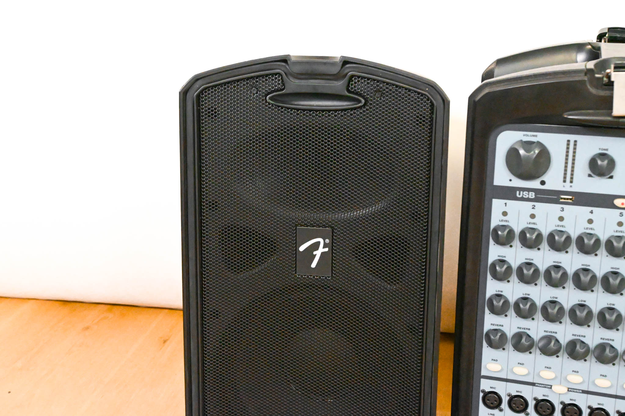Fender Passport 500 Pro 500W 8-Channel Portable PA System