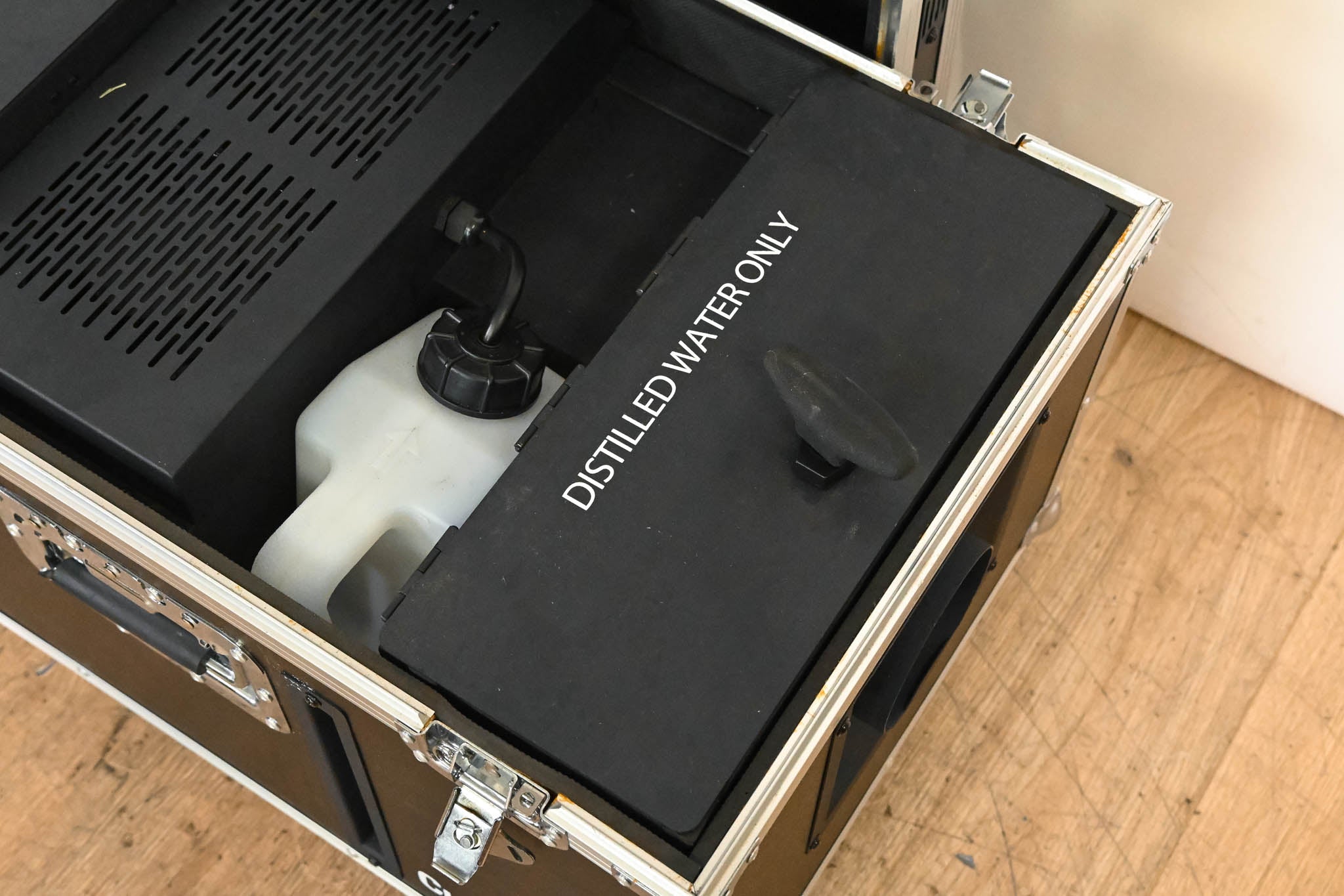 Chauvet Cumulus Low-Lying Fog Machine