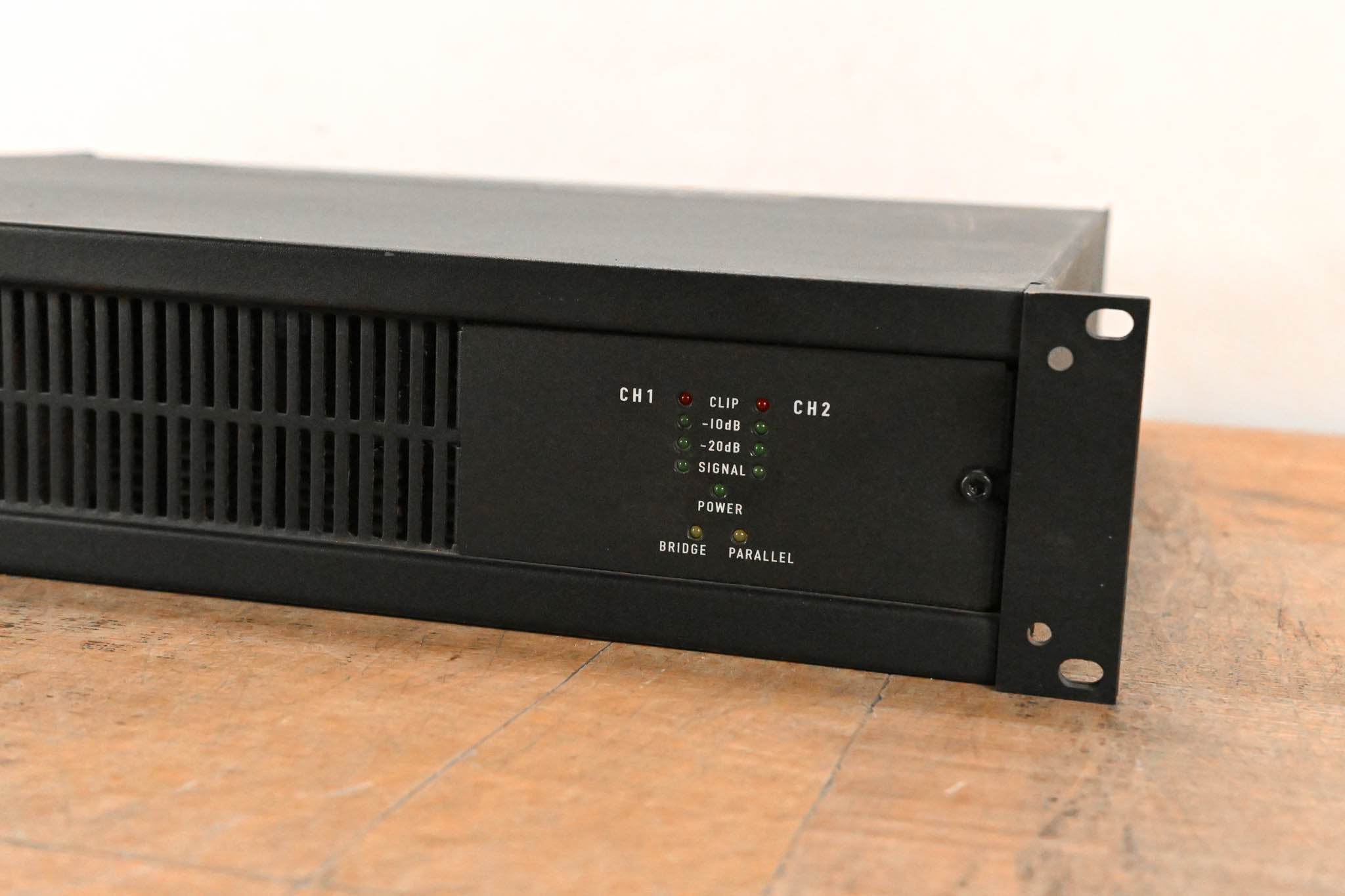 QSC CX302 2-Channel Power Amplifier