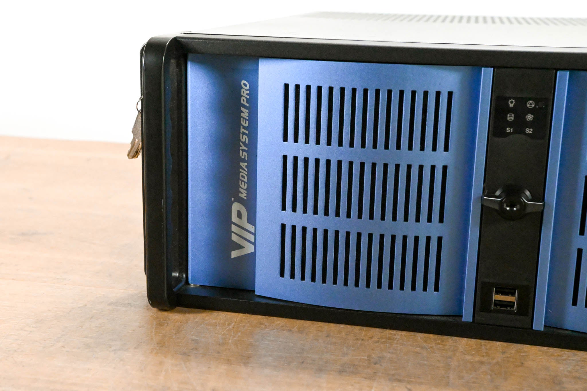 Chauvet VIP Media Server Pro