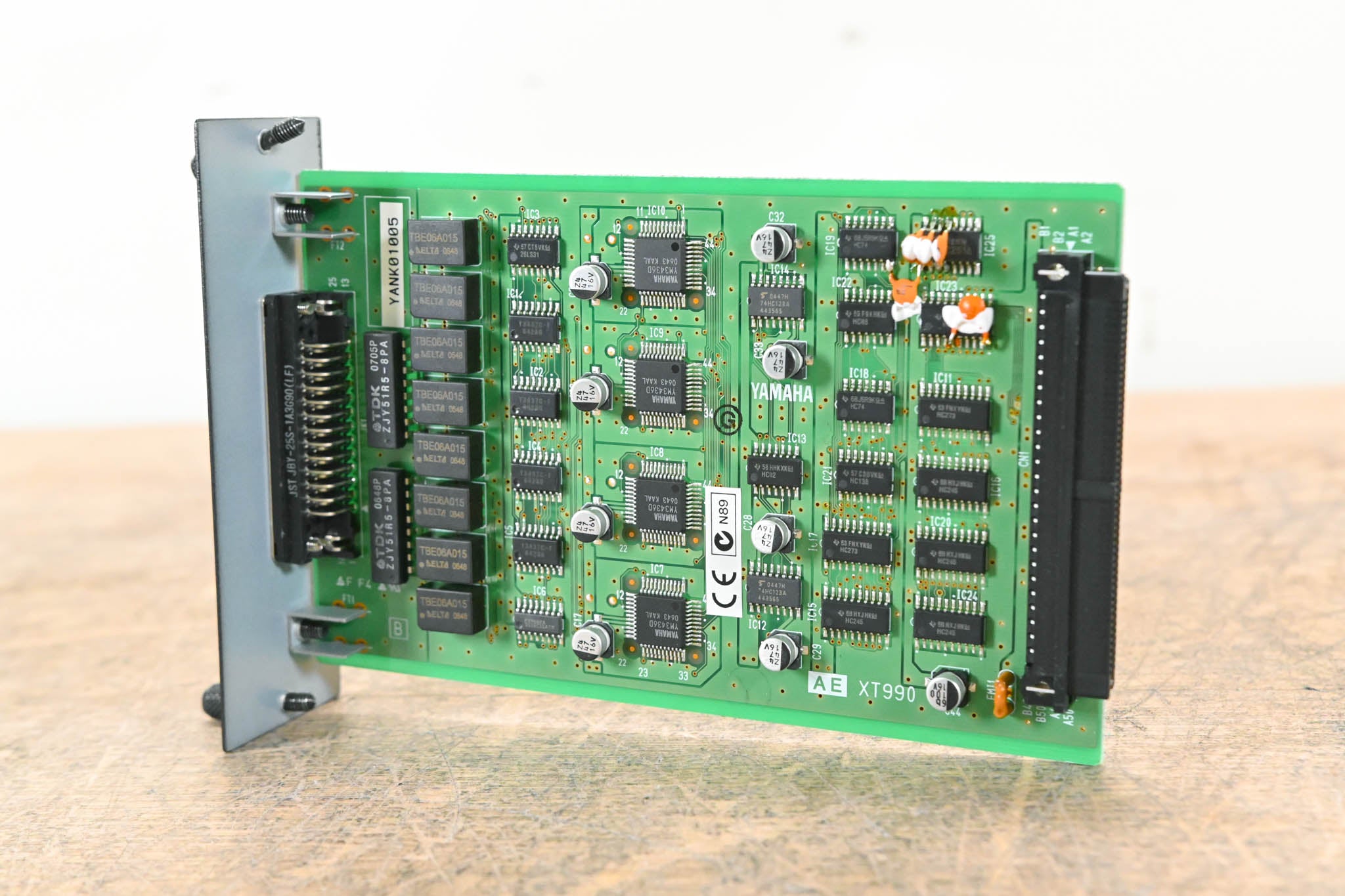 Yamaha MY8-AE 8-Channel AES/EBU Input/Output Card