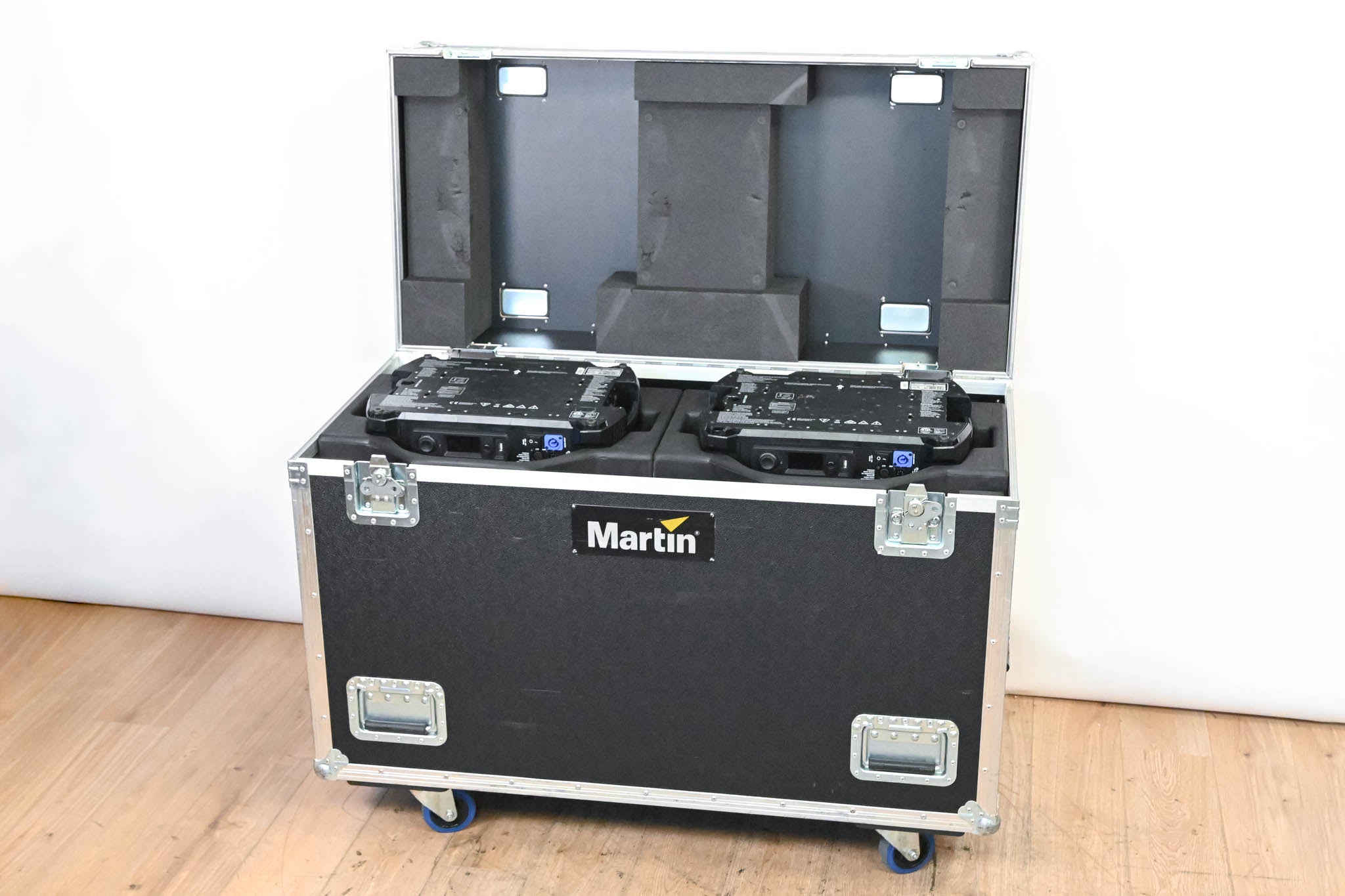 Martin MAC Viper AirFX Aerial Effects Fixture Pair with Flight Case