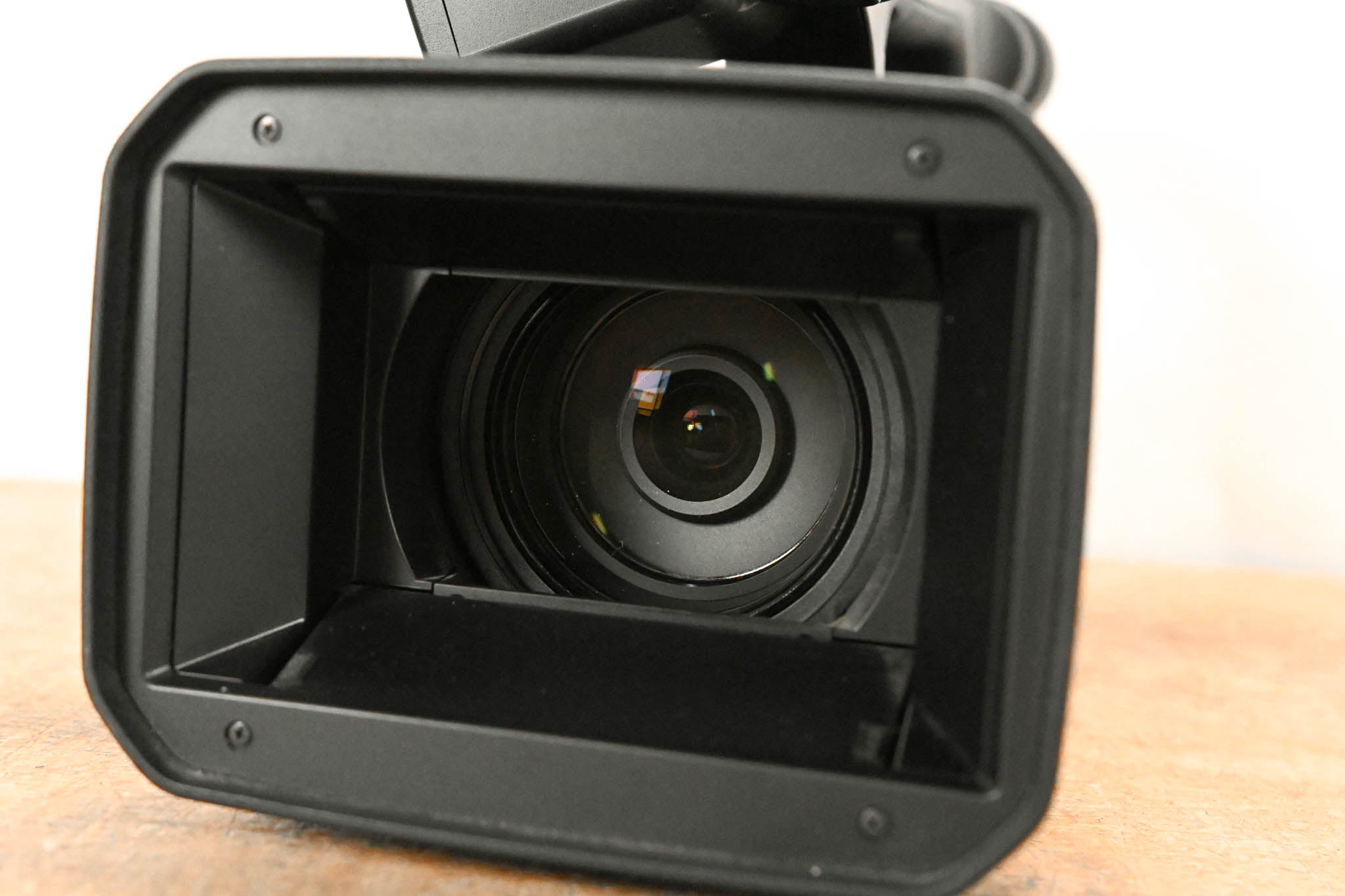 Sony HVR-Z5U Professional 1/3" 3-CMOS HDV Camcorder