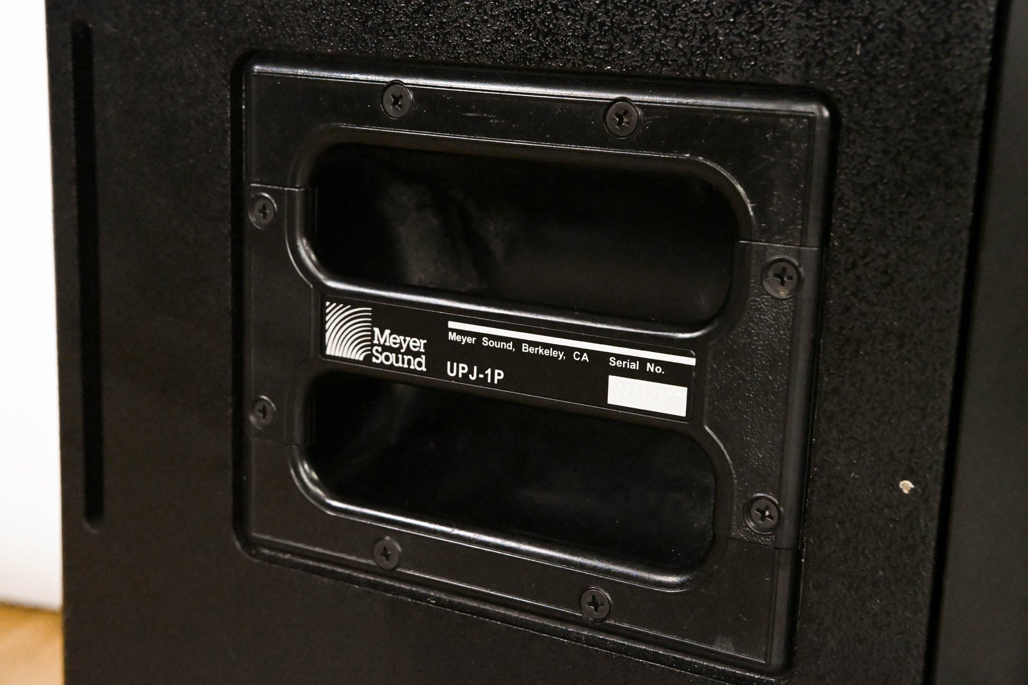 Meyer Sound UPJ-1P Compact VariO Loudspeaker (PAIR)