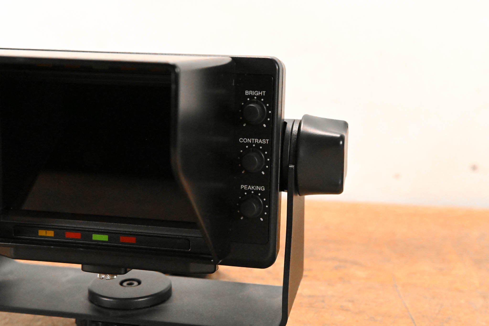 Sony DXF-C50WA 5-inch LCD Color Viewfinder for HXC-D70 SD/HD Camera