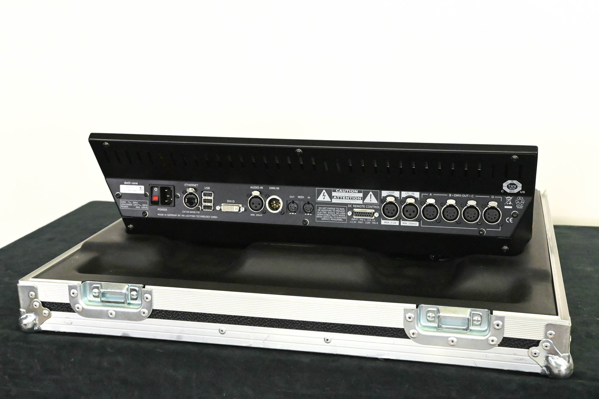 MA Lighting dot2 Core Compact Lighting Console with Road Case
