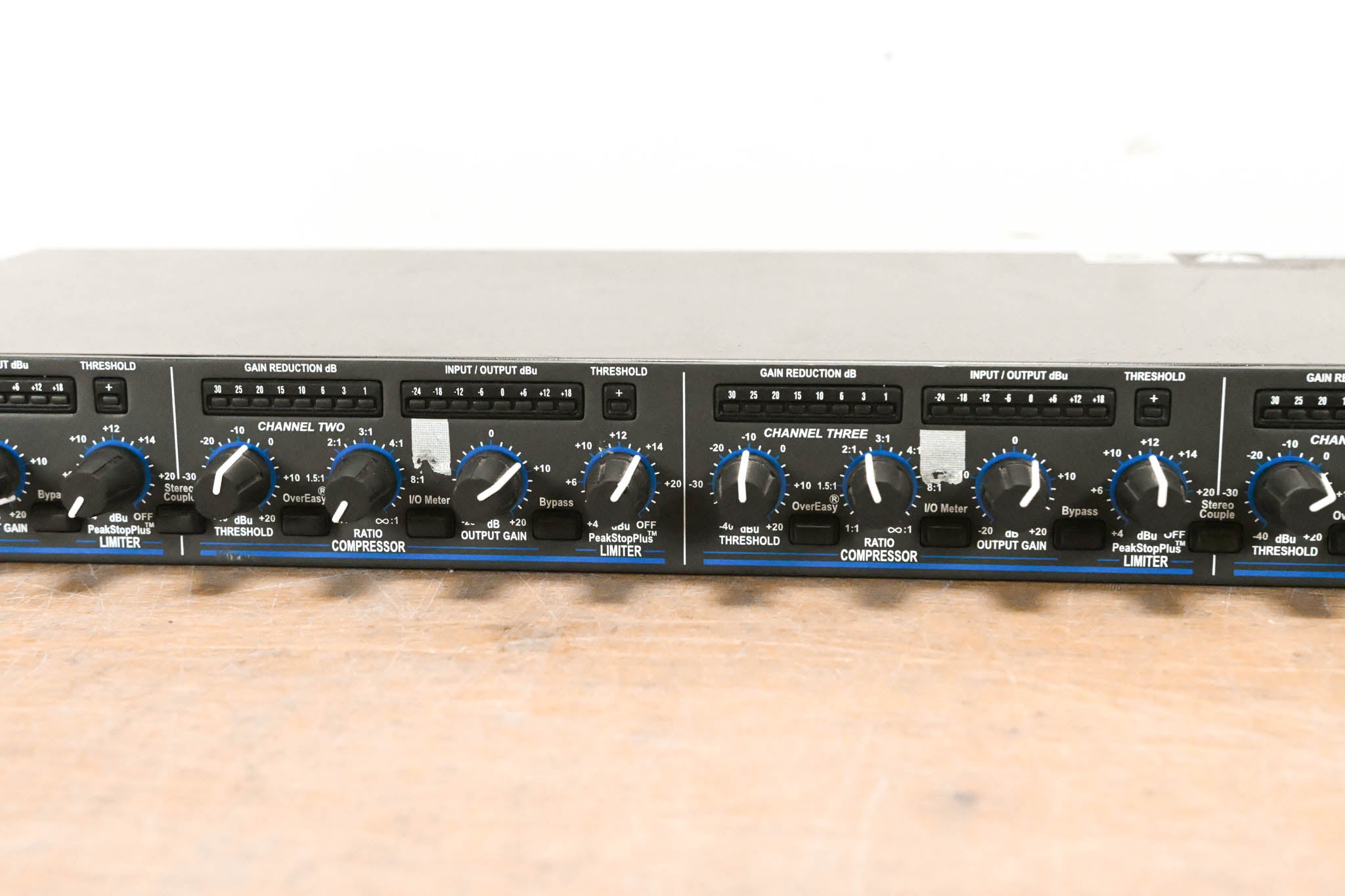 dbx 1046 Quad Compressor/Limiter