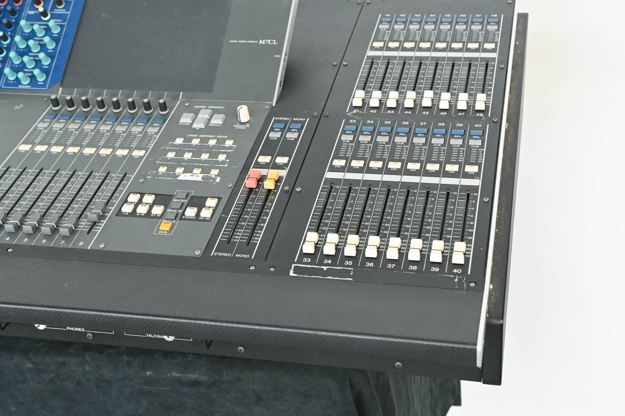 Yamaha M7CL-48 48-Channel Digital Audio Mixing Console