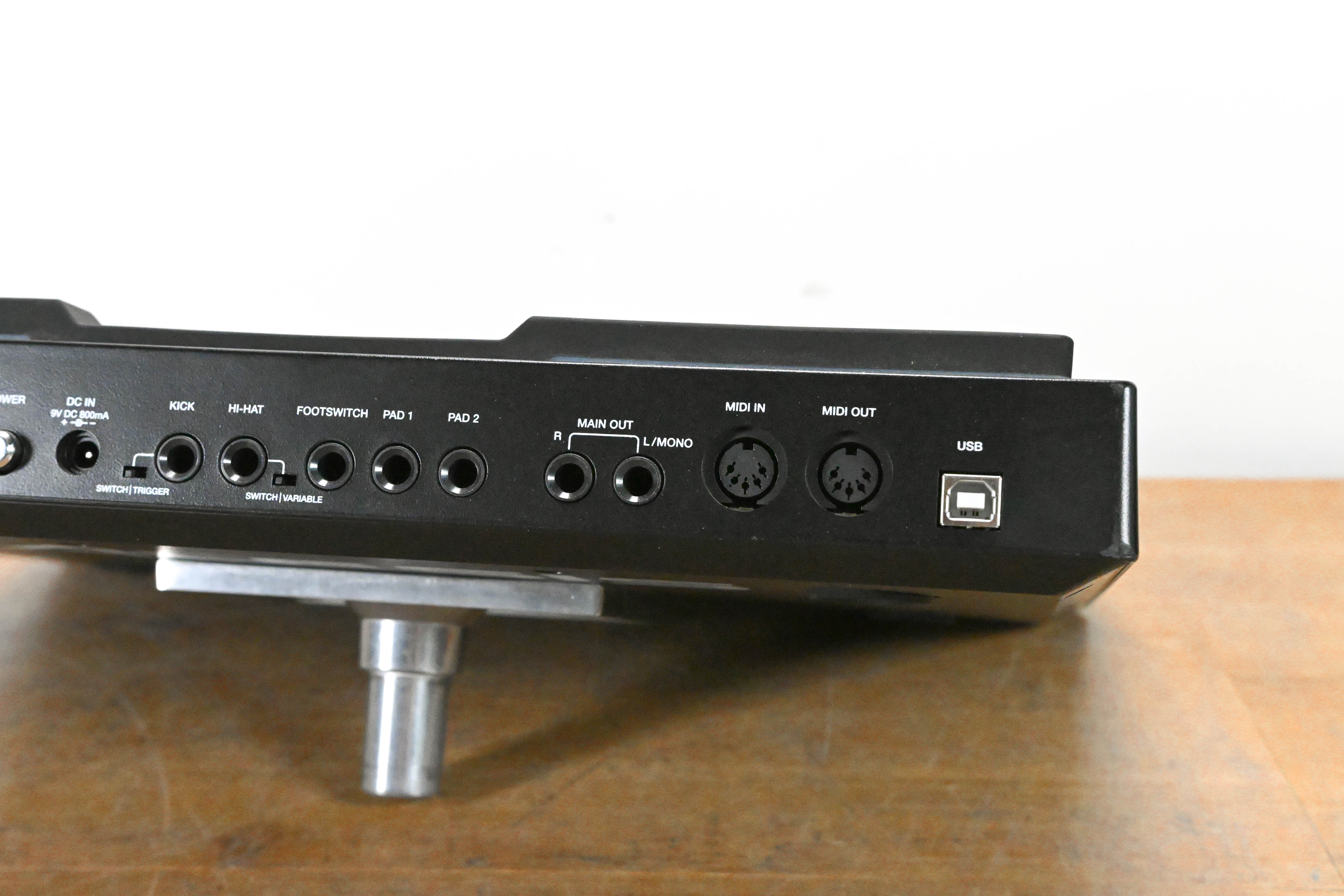 Alesis SAMPLEPAD PRO Percussion and Sample Instrument (NO POWER SUPPLY)