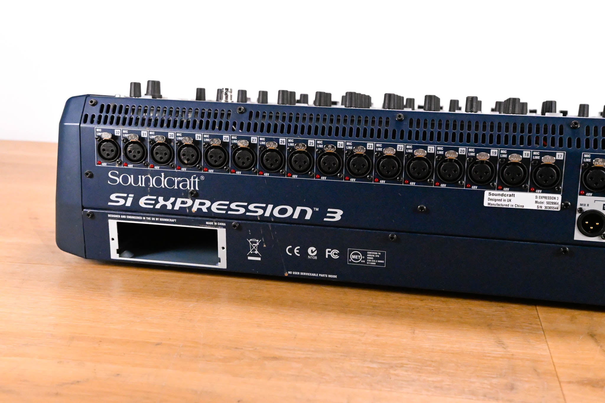 Soundcraft Si Expression 3 32-Channel Digital Mixer