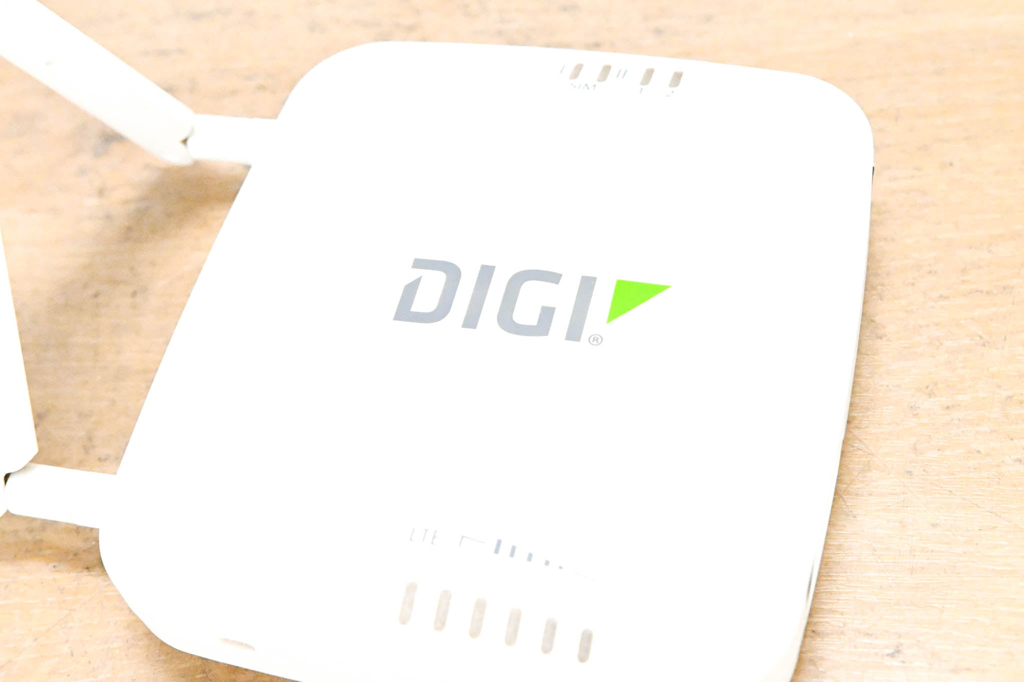 Digi International Digi 6310-DX LTE Cellular Extender (NO POWER SUPPLY)