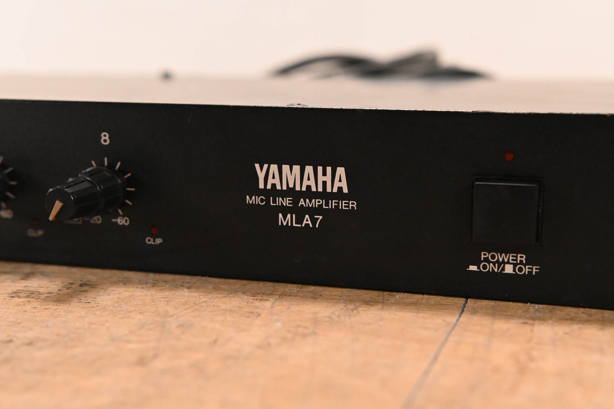 Yamaha MLA7 8-Channel Microphone/Line Amplifier