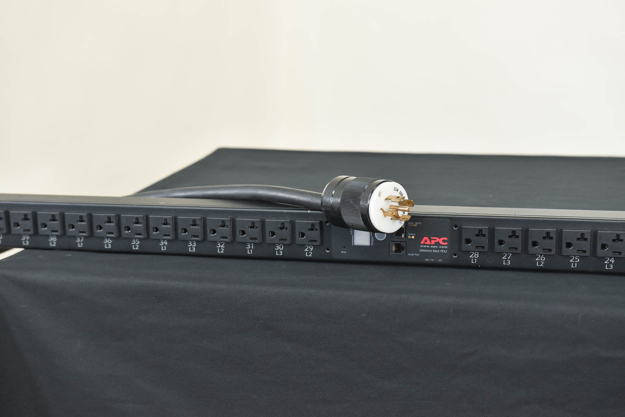 APC AP7862 Metered Rack PDU
