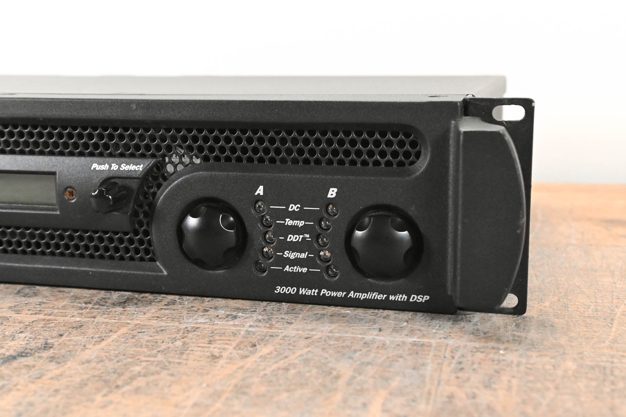 Peavey IPR2 3000 DSP 2-Channel 3000W Power Amplifier