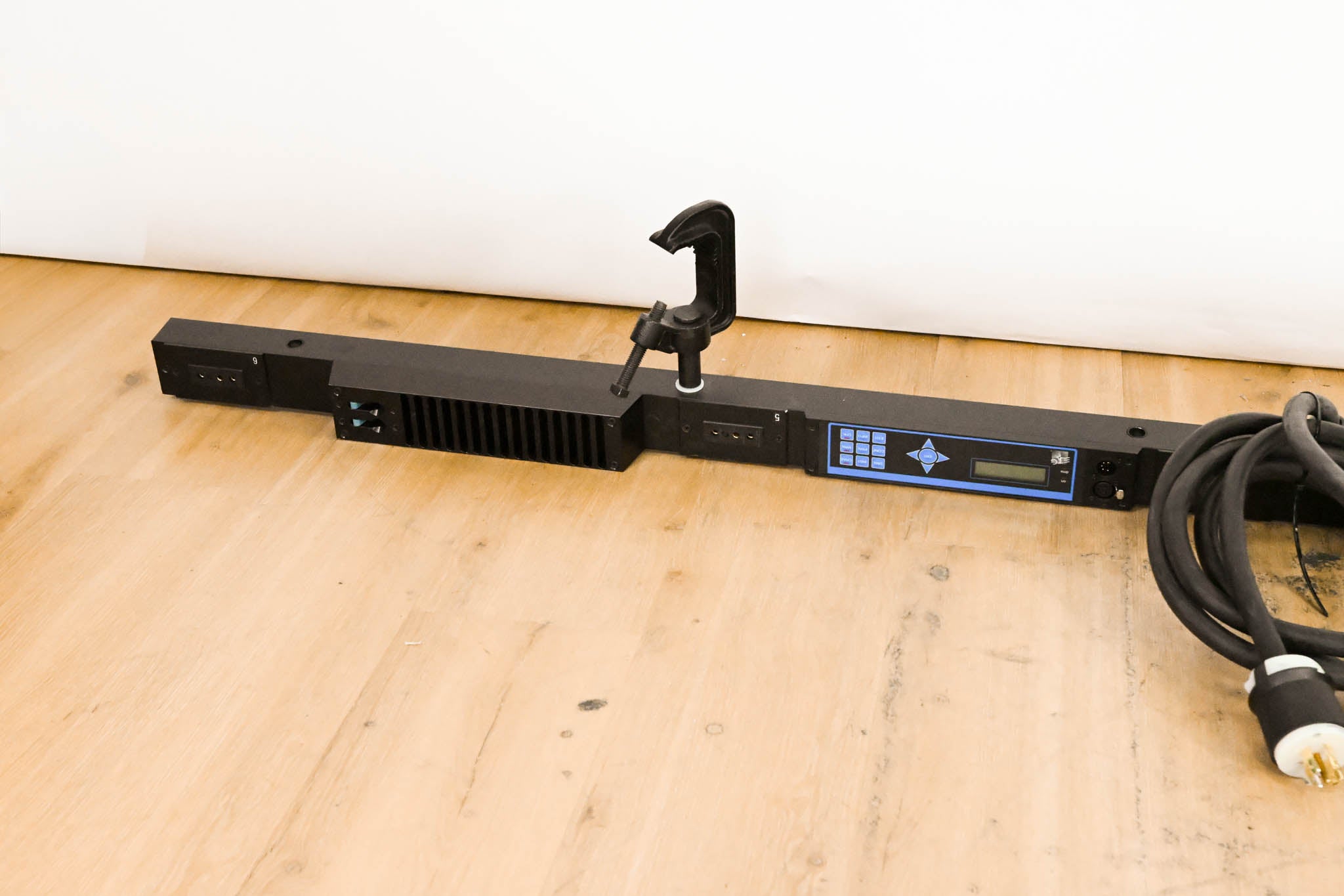 ETC SB6-10M 6 x 10A (1200W) SmartBar with Stage Pin Connectors