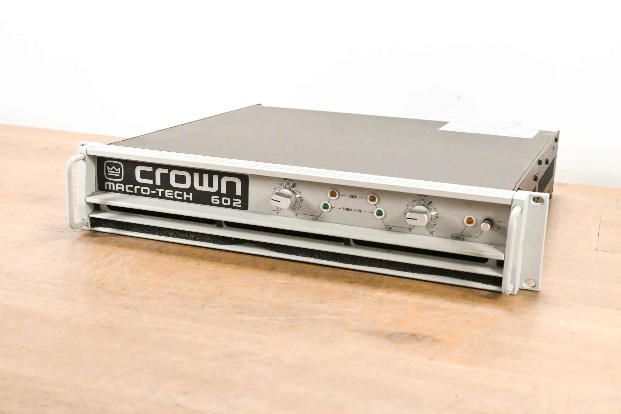 Crown Macro-Tech 602 2-Channel Power Amplifier