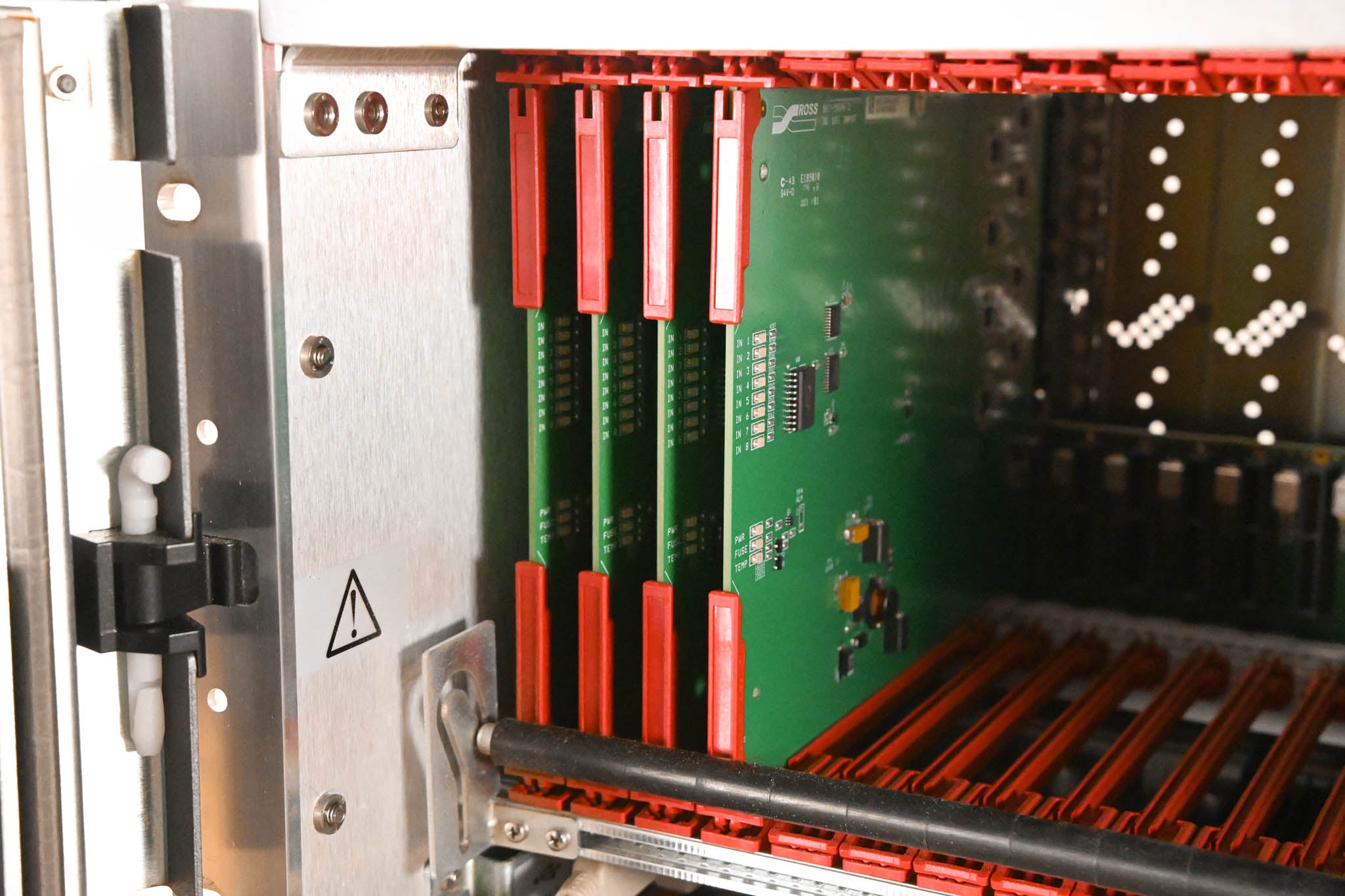 Ross Carbonite eXtreme (NK-3G144-X) Switcher w/ Carbonite 2 Panel