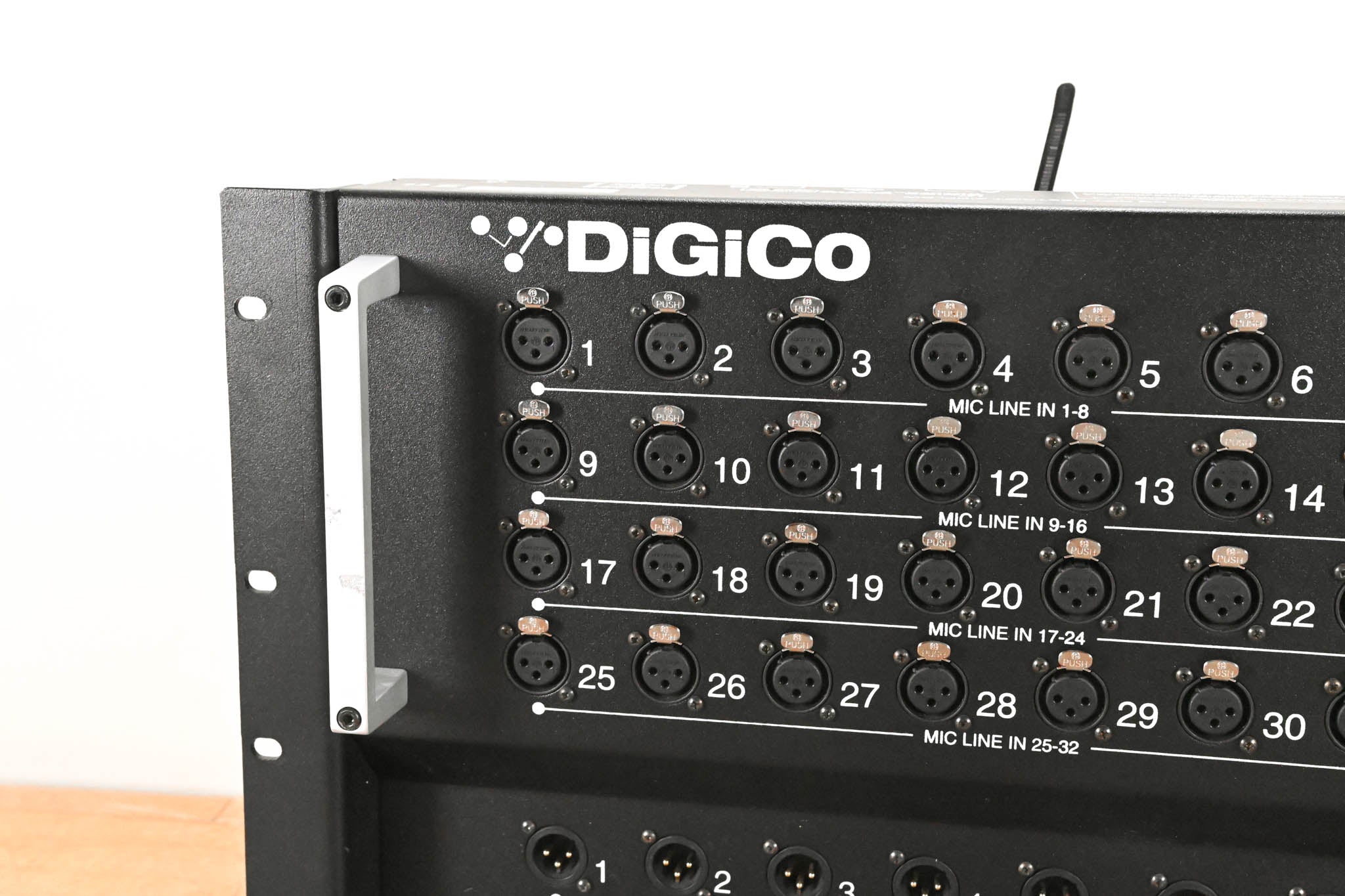 DiGiCo D-Rack 32 x 8 Cat6 Analog I/O Stage Box