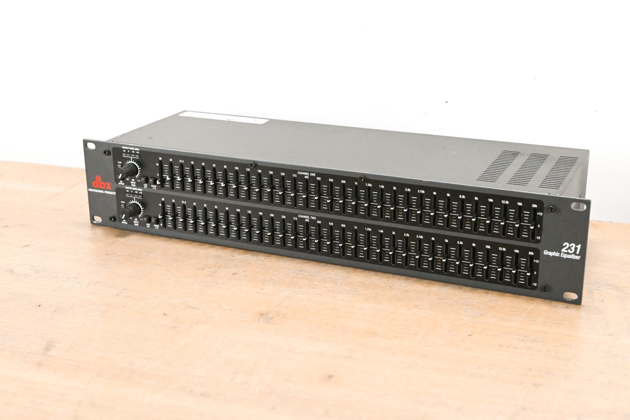 dbx 231 Dual-Channel 31-Band Graphic Equalizer