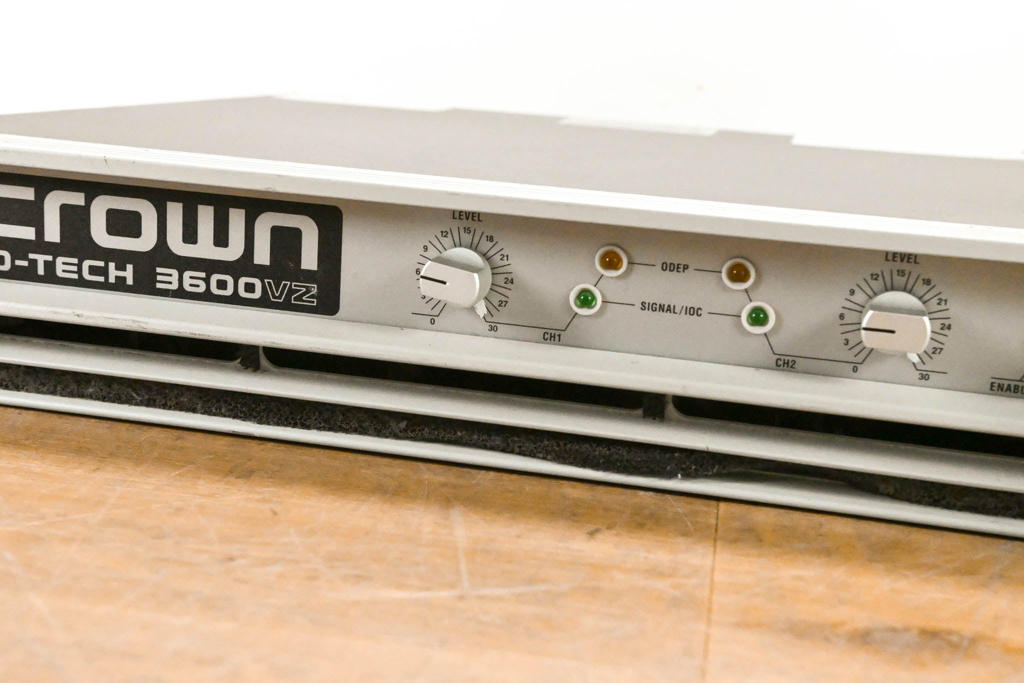 Crown Macro-Tech 3600VZ 2-Channel Power Amplifier