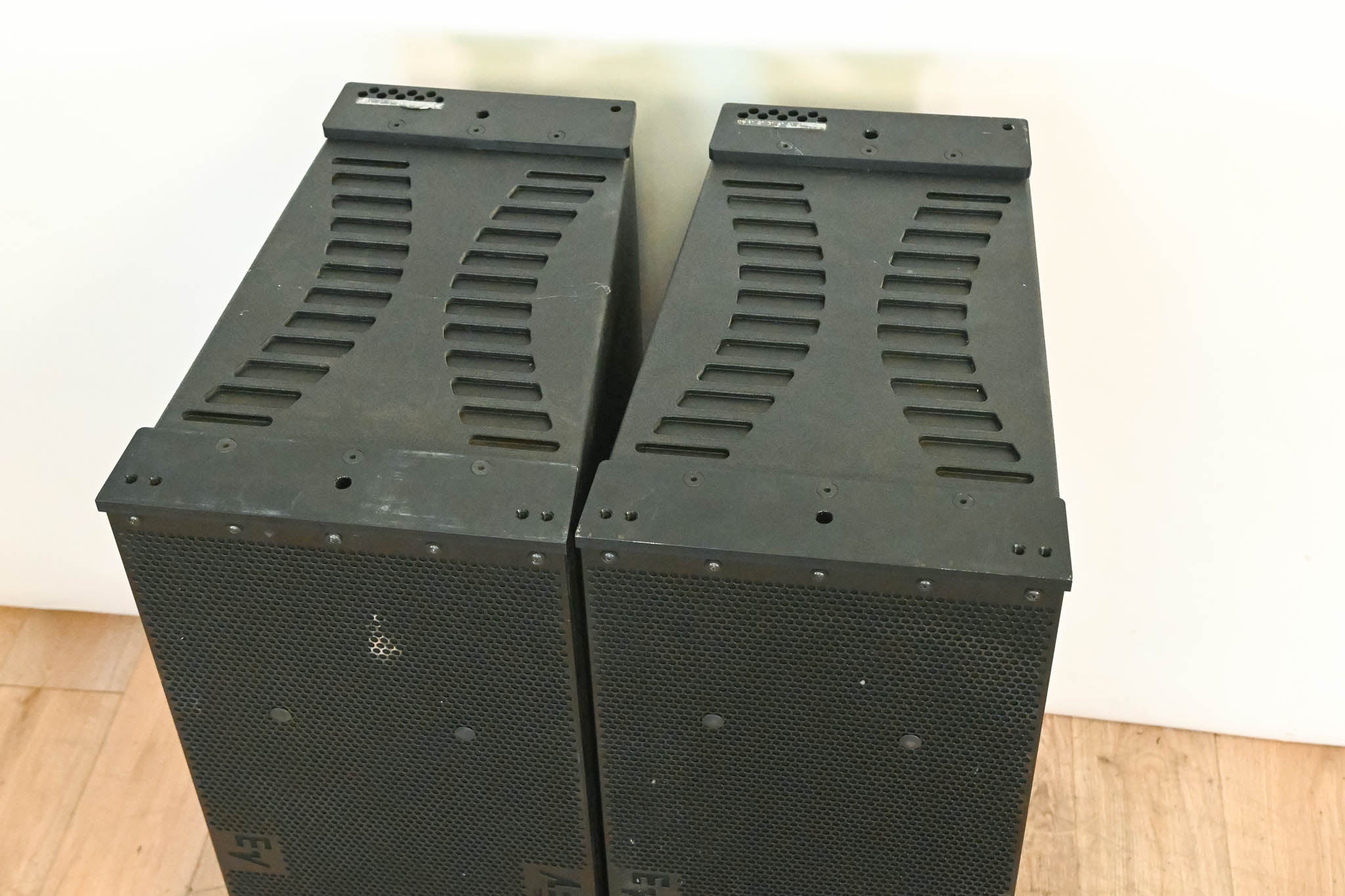 Electro-Voice (EV) XLC127DVX Three-Way Compact Line Array Element (PAIR)
