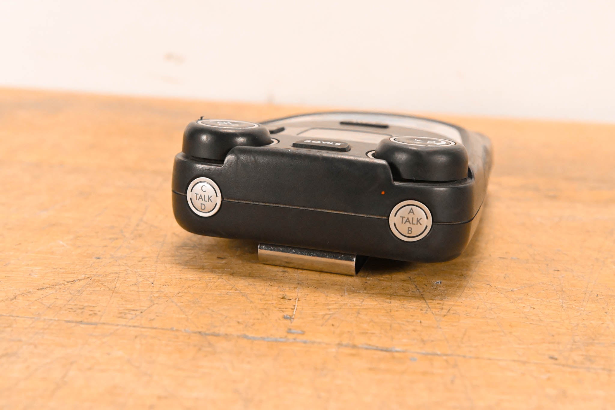 Clear-Com TMR42524INCC Tempest 2400 4-Channel Wireless Belt Station