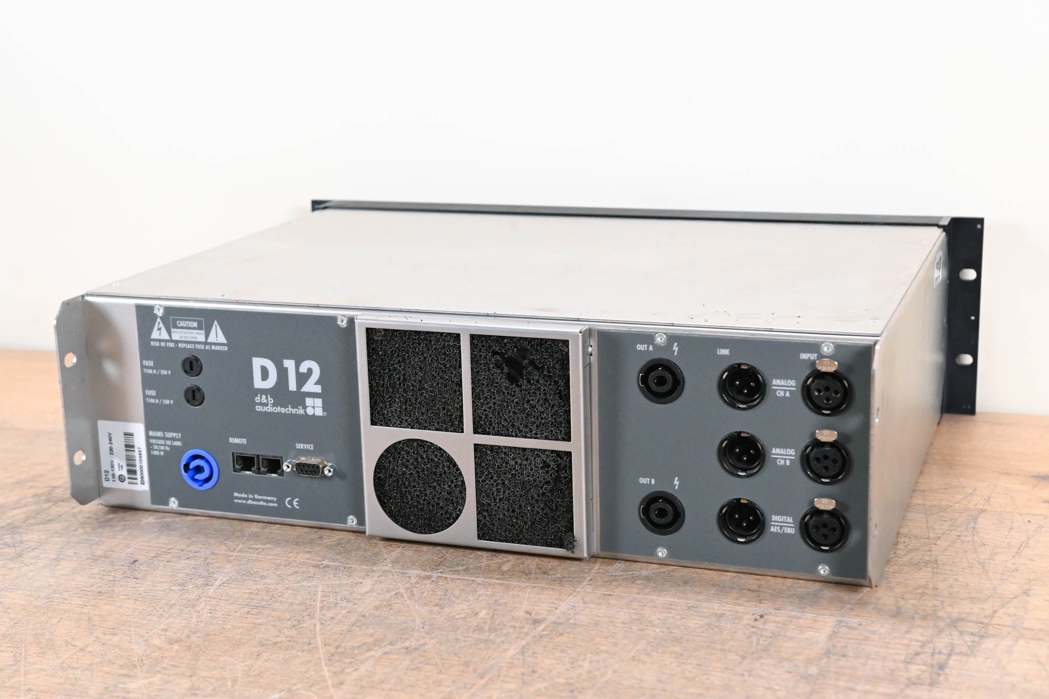 d&b audiotechnik D12 Dual-Channel Power Amplifier