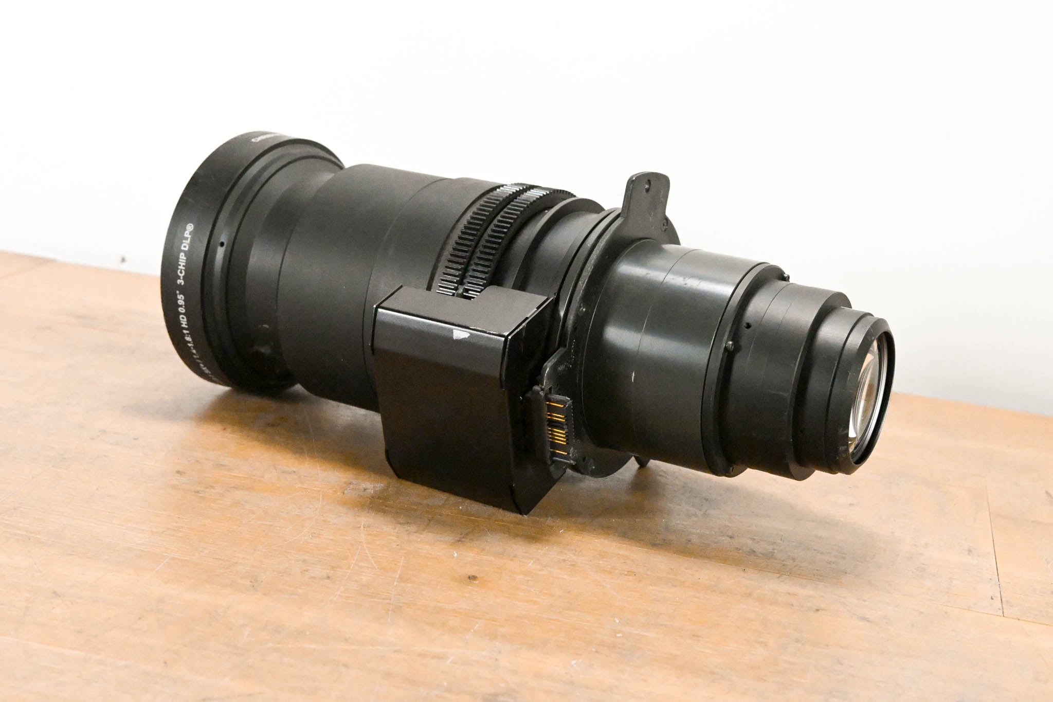 Christie ILS LENS 1.5-2.0:1 SX+ / 1.4-1.8:1 HD 0.95" 3-Chip DLP Lens
