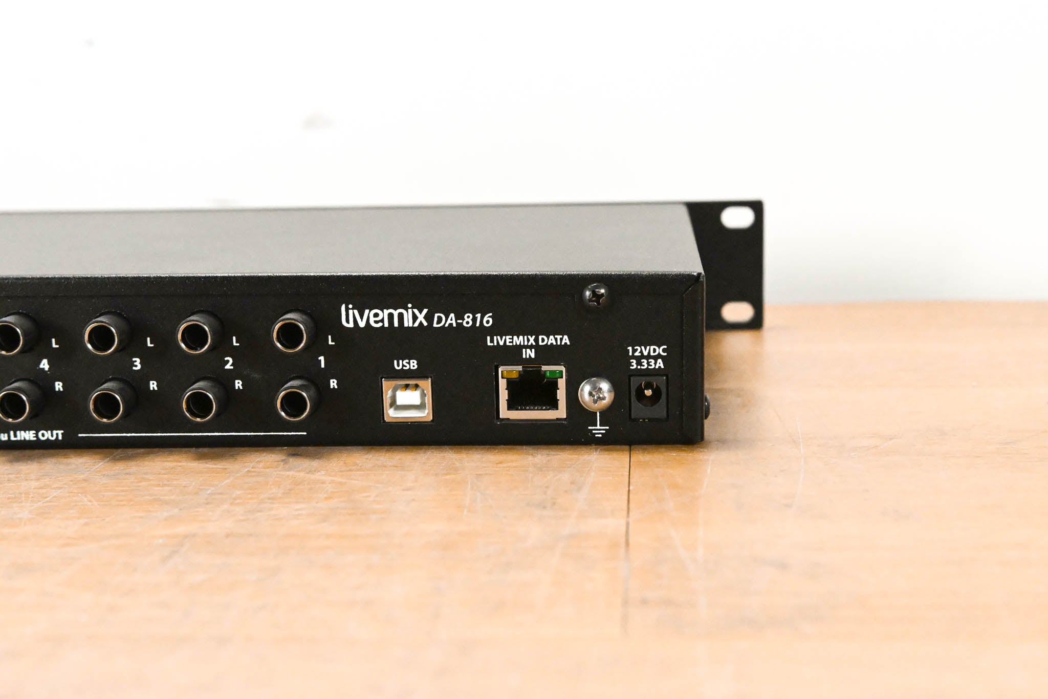 Digital Audio Labs Livemix DA-816 Analog Output Unit (NO POWER SUPPLY)